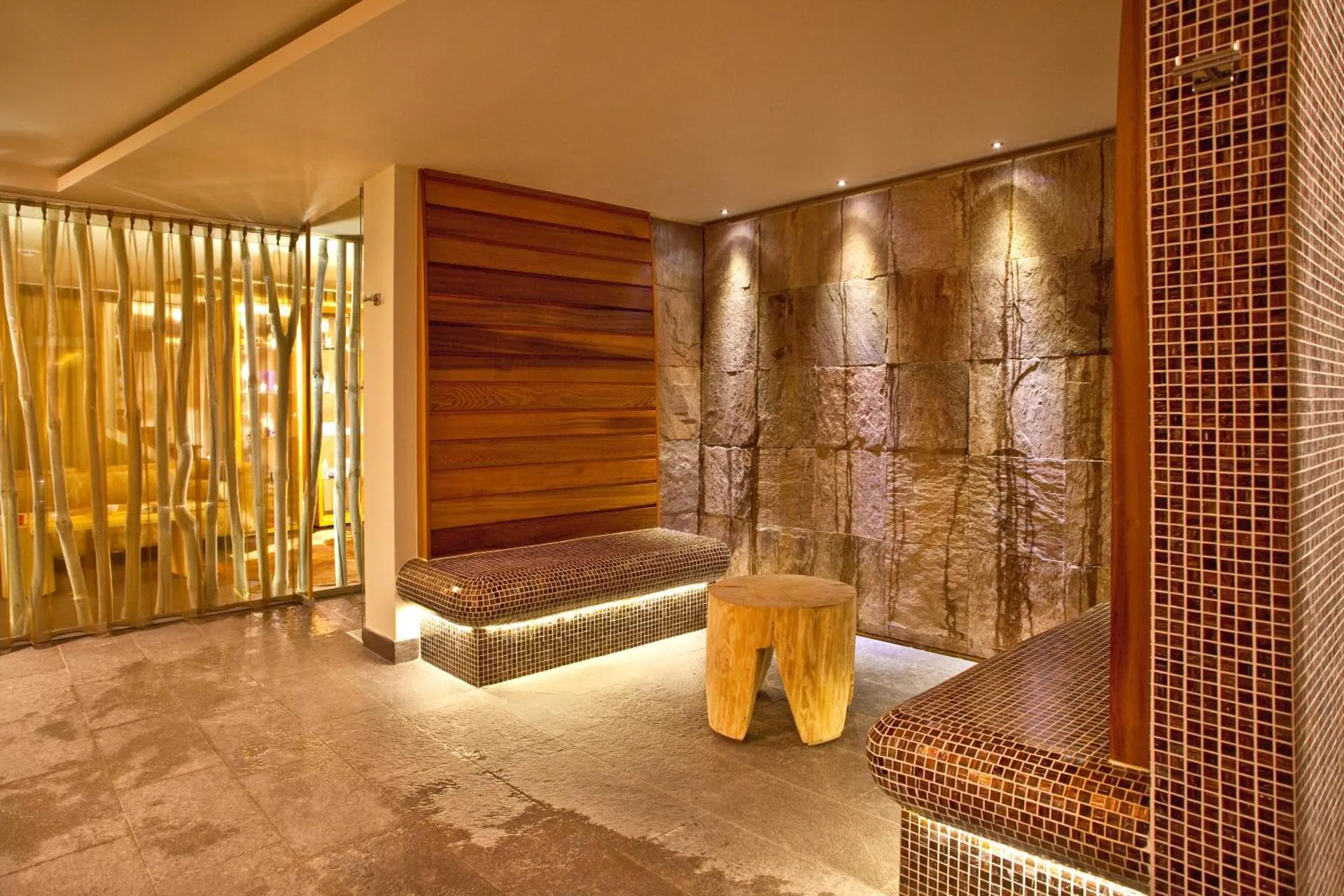 Głęboczek Vine Resort& Spa