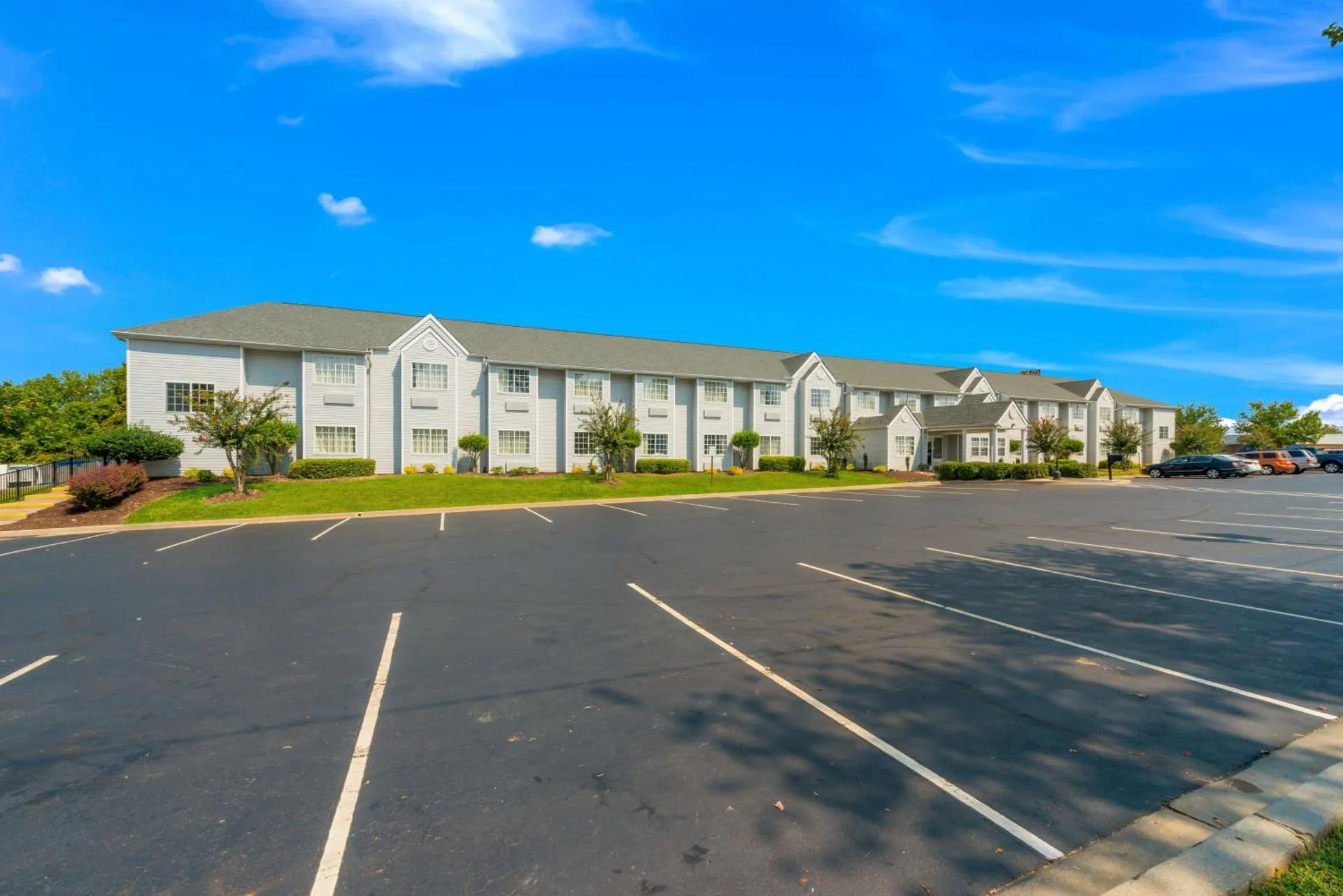 Dog Friendly Hotel $Gastonia - $Motel 6-Gastonia Charlotte I-85
