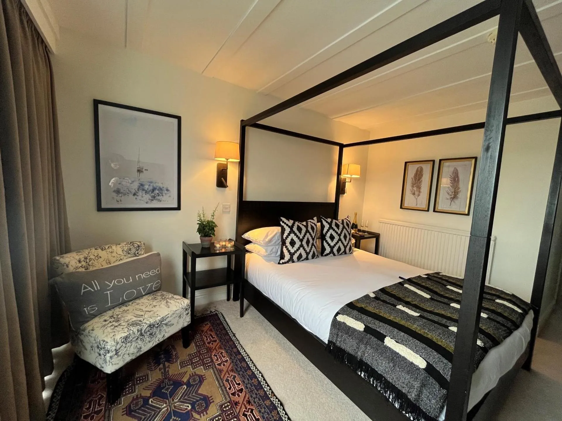 Dog Friendly Hotel $Wroxham - $Hotel Wroxham