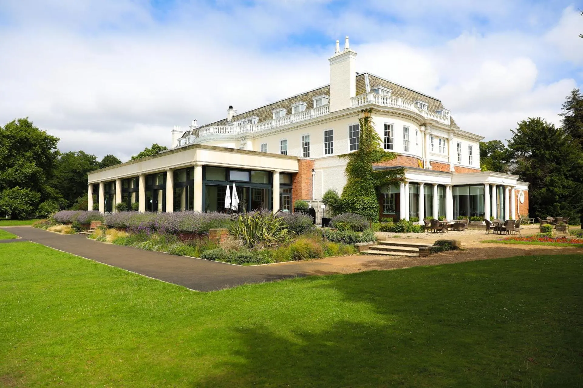 Dog Friendly Hotel $London - $Hotel du Vin Cannizaro House Wimbledon