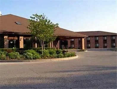 Dog Friendly Hotel $Fulton - $Amerihost Inn & Suites Fulton
