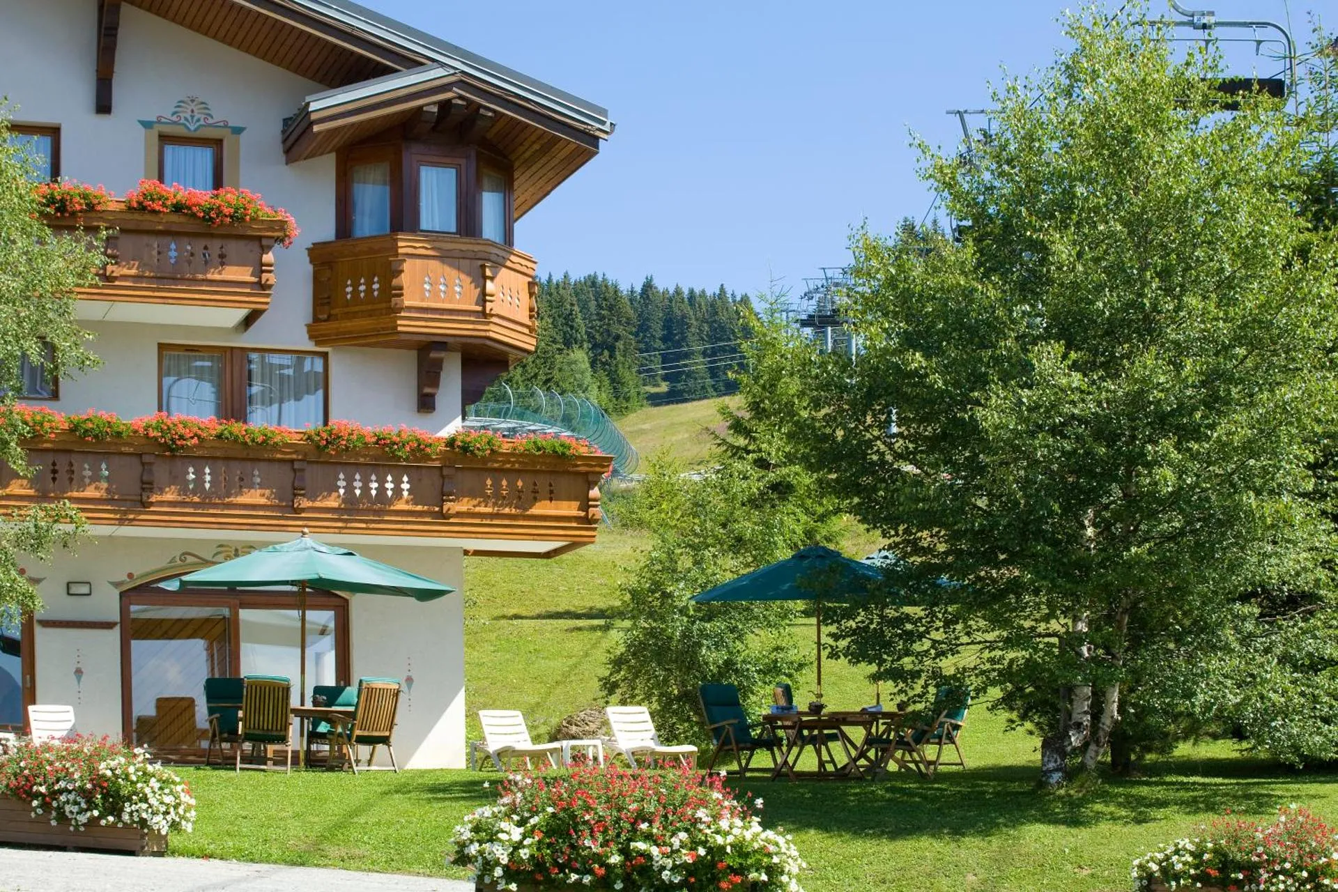 Dog Friendly Hotel $Les Saisies - $Le Calgary