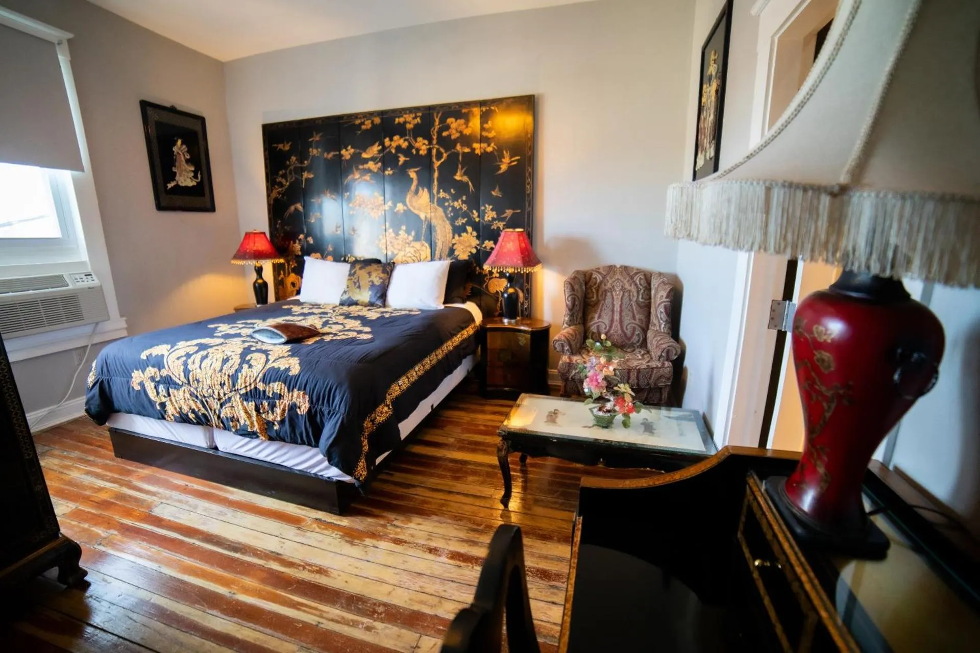 Dog Friendly Hotel $Arcadia - $Oak Park Inn by OYO