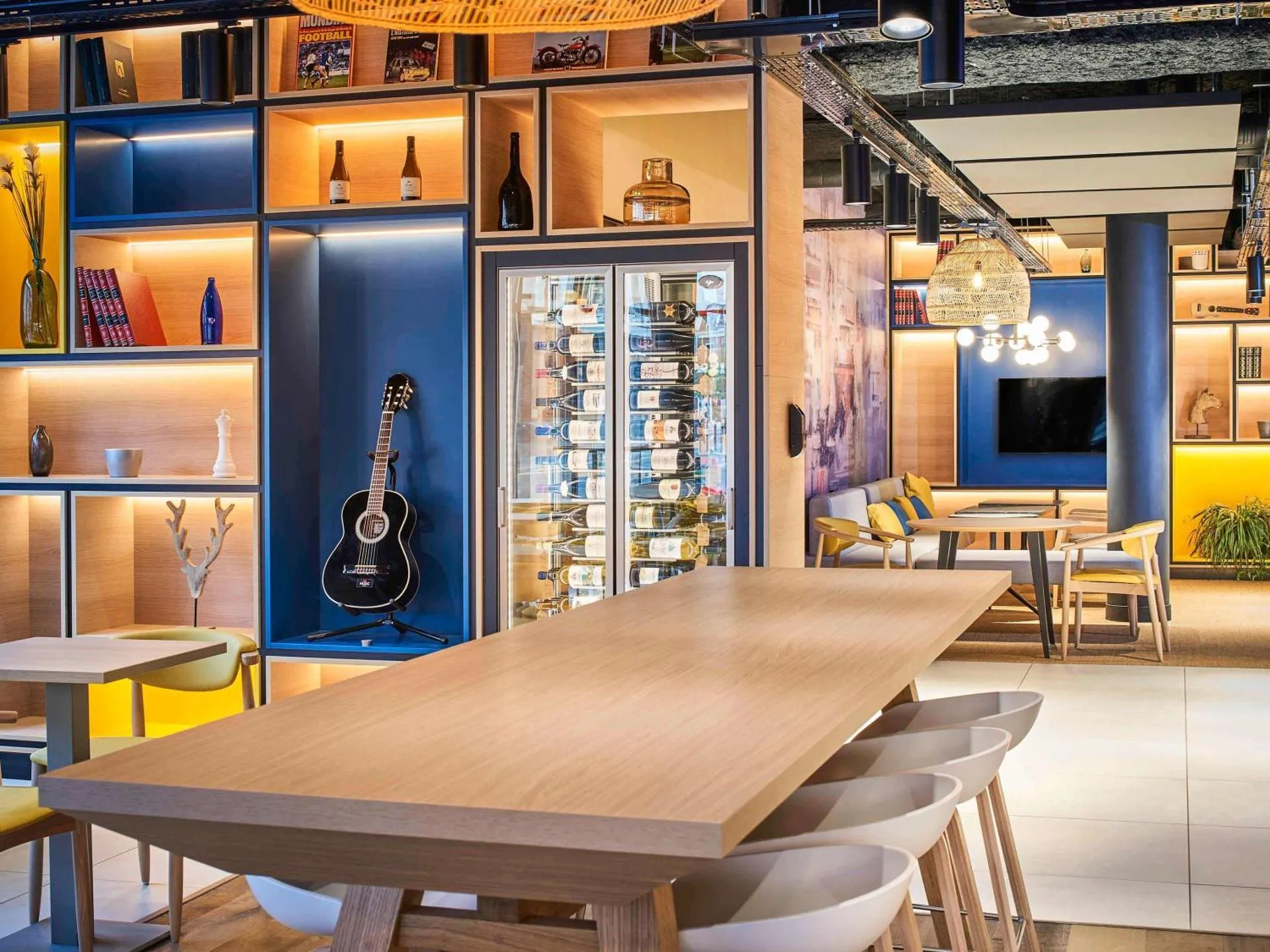 Dog Friendly Hotel $Béthune - $ibis Bethune Centre Gare