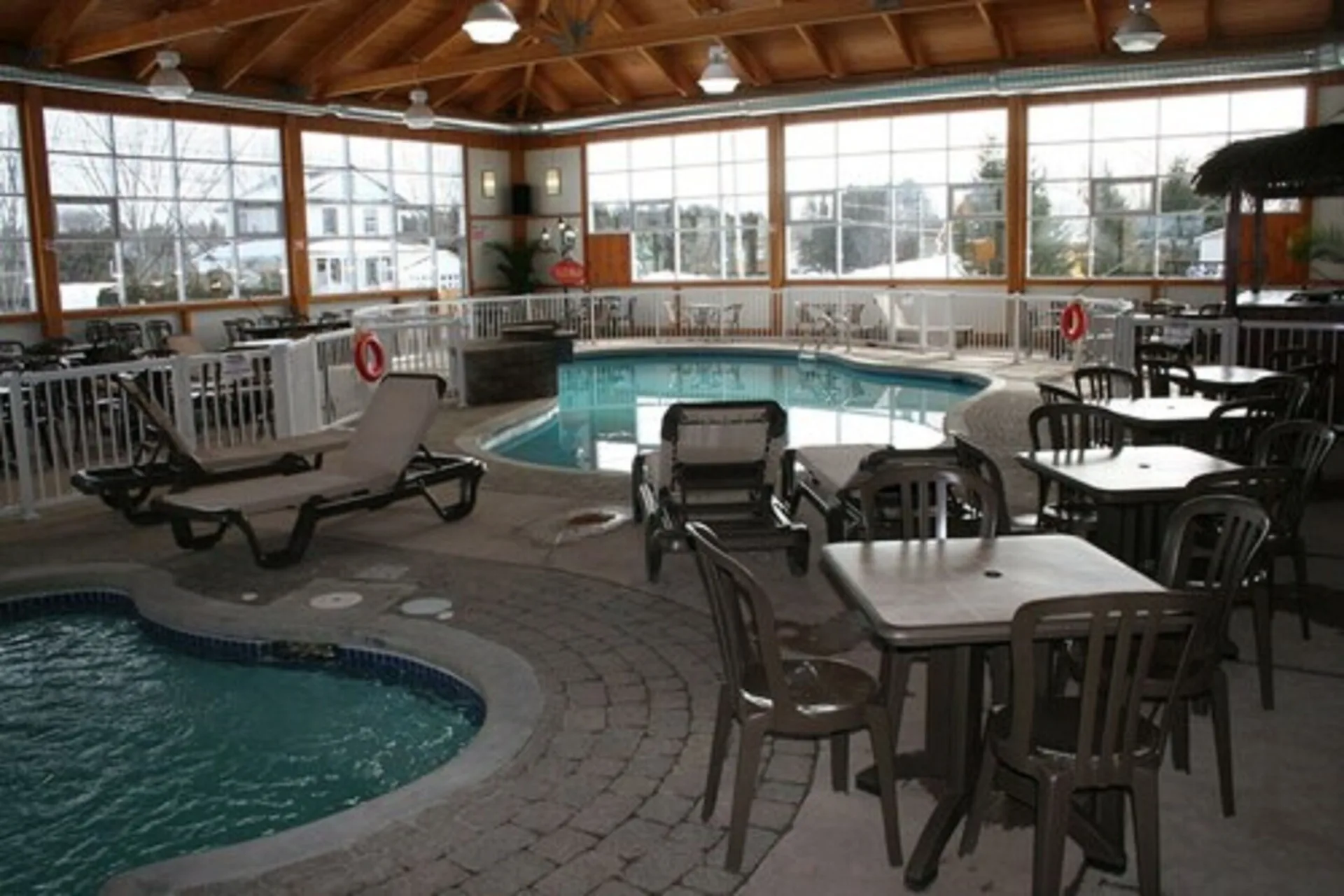 Auberge du Draveur interior