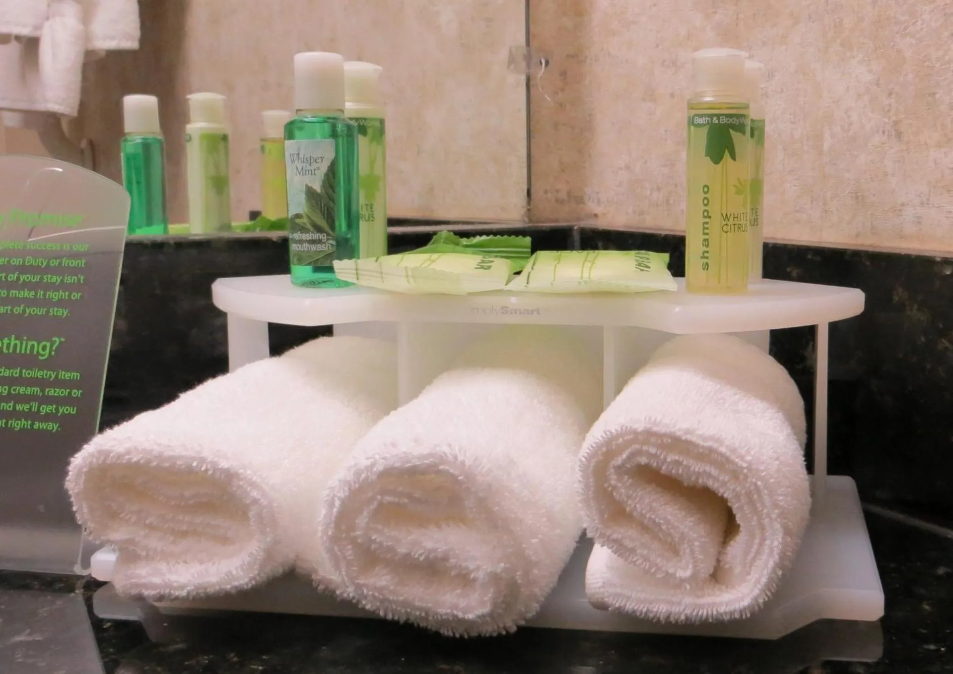 Holiday Inn Express Hotel and Suites Lincoln Airport, an IHG Hotel