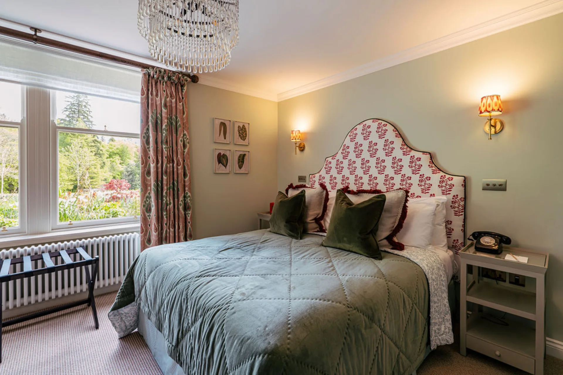 Cromlix interior