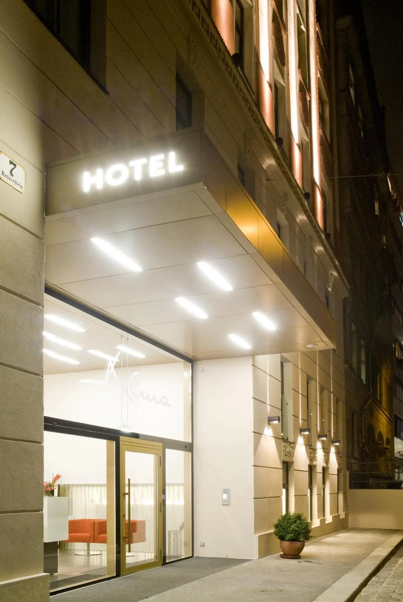 Dog Friendly Hotel $Vienna - $Alma Boutique-Hotel