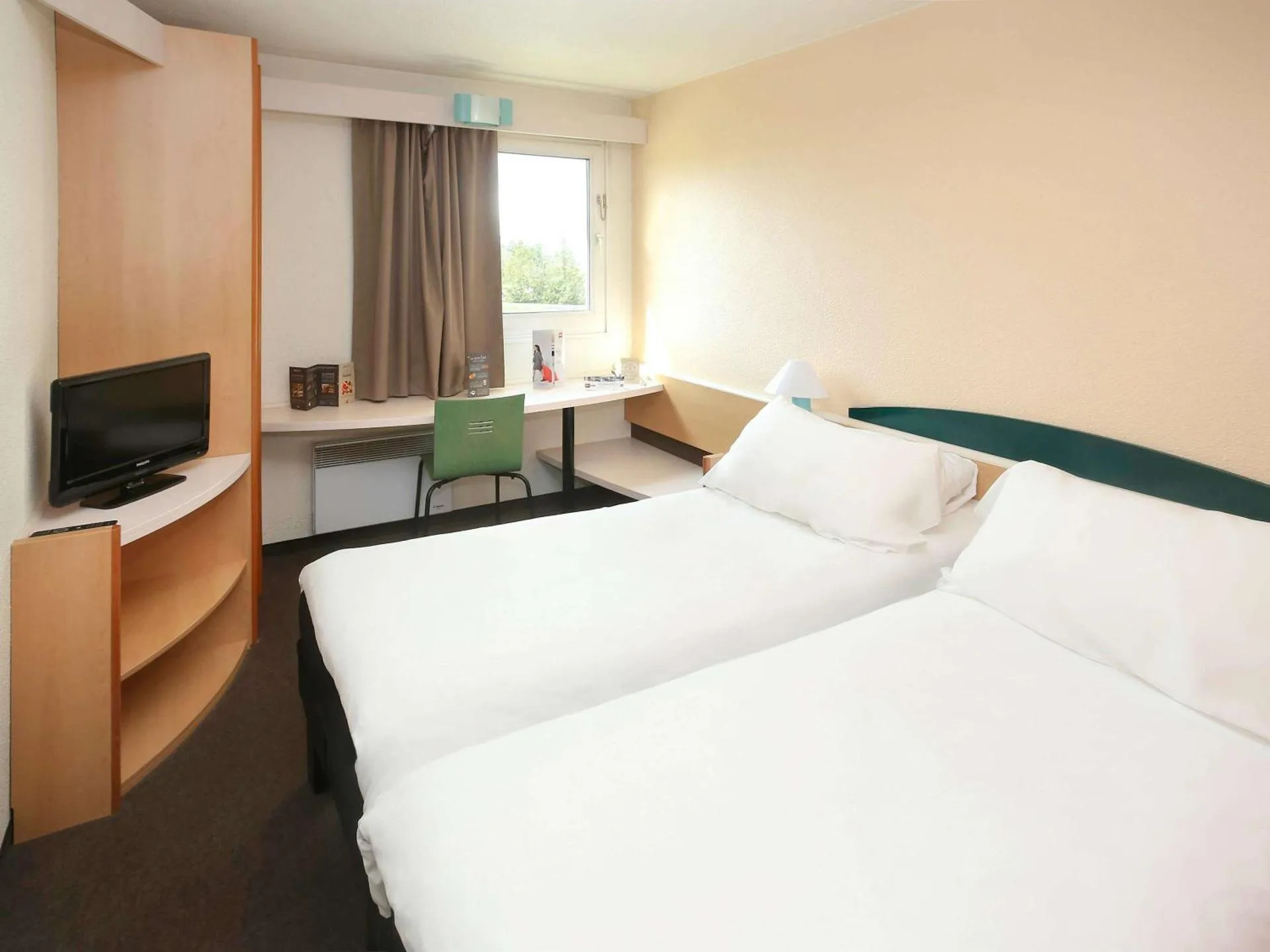 ibis Auxerre Sud