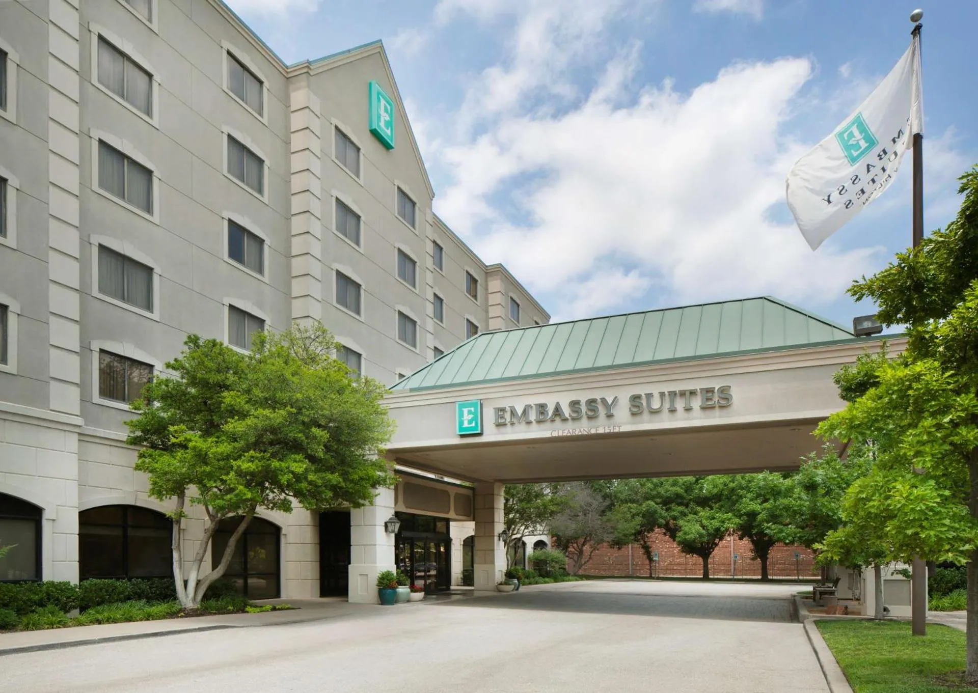 Dog Friendly Hotel $Dallas - $Embassy Suites by Hilton Dallas Near the Galleria