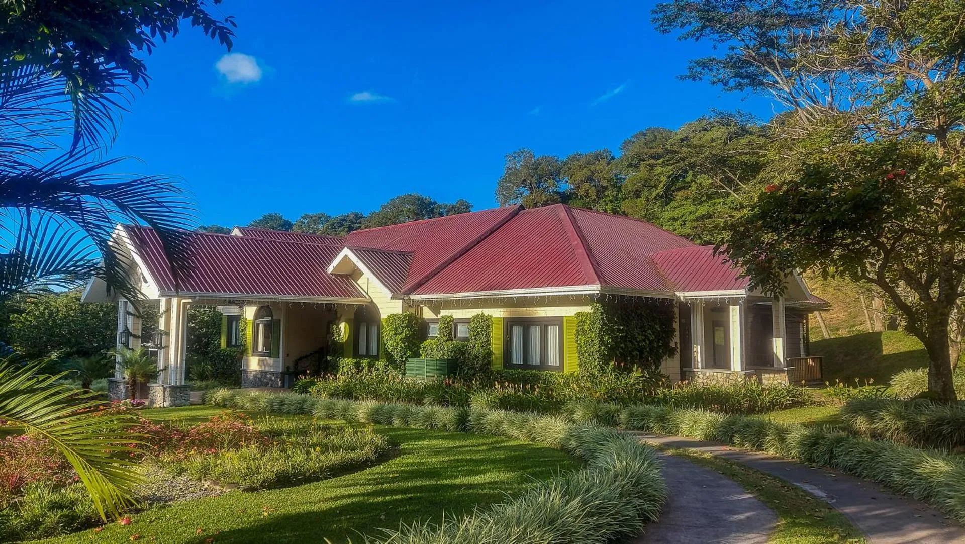 Dog Friendly Hotel $Boquete - $The Riverside Inn