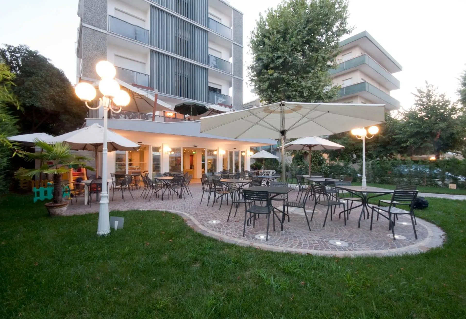 Dog Friendly Hotel $Riccione - $Hotel Corona