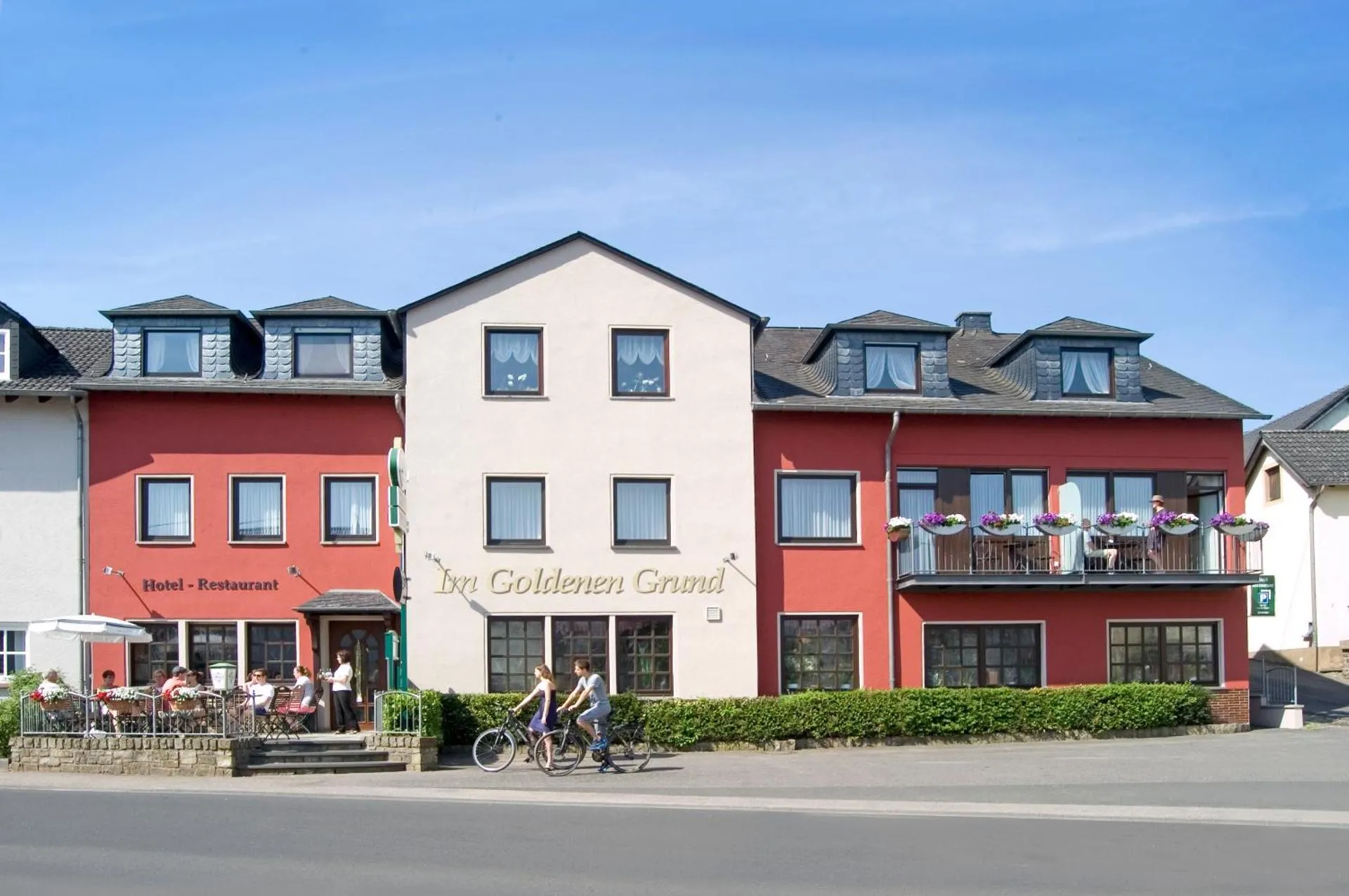 Dog Friendly Hotel $Körperich - $Hotel-Restaurant Im Goldenen Grund