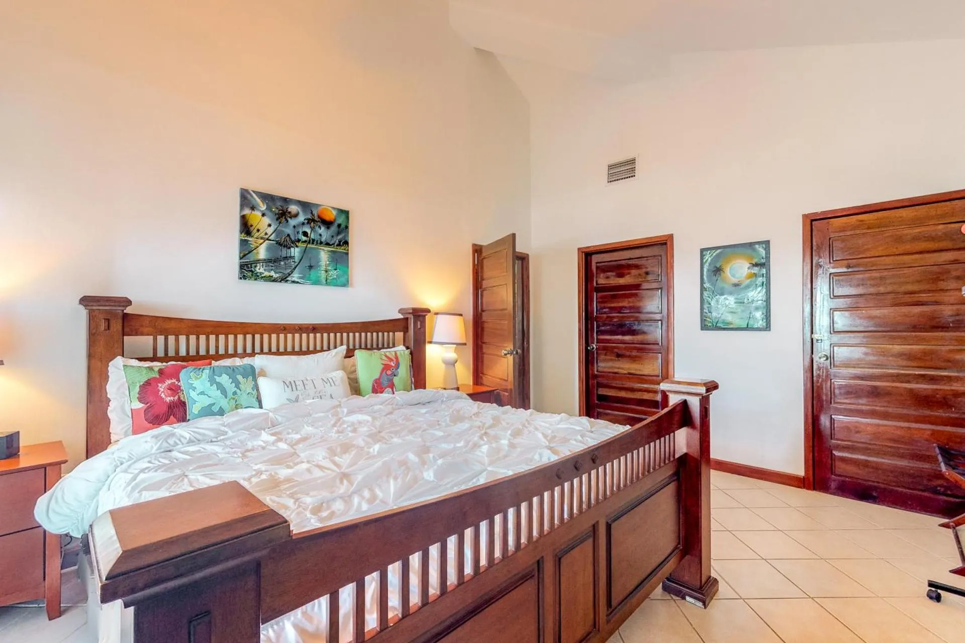 Suite E302 @ Mara Laguna