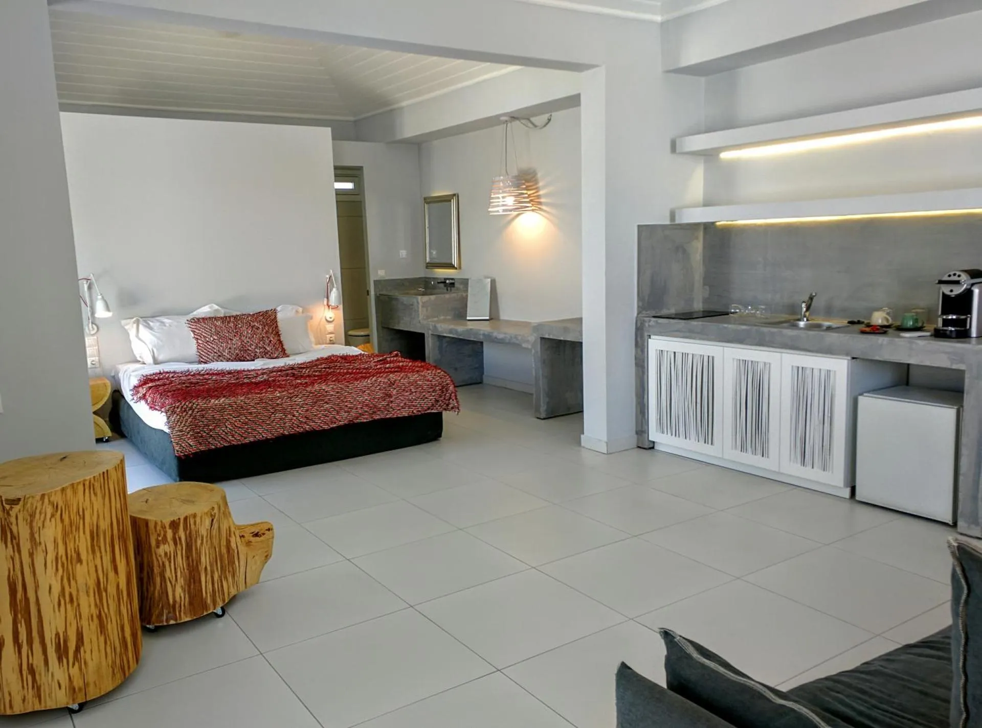 Loriet Hotel