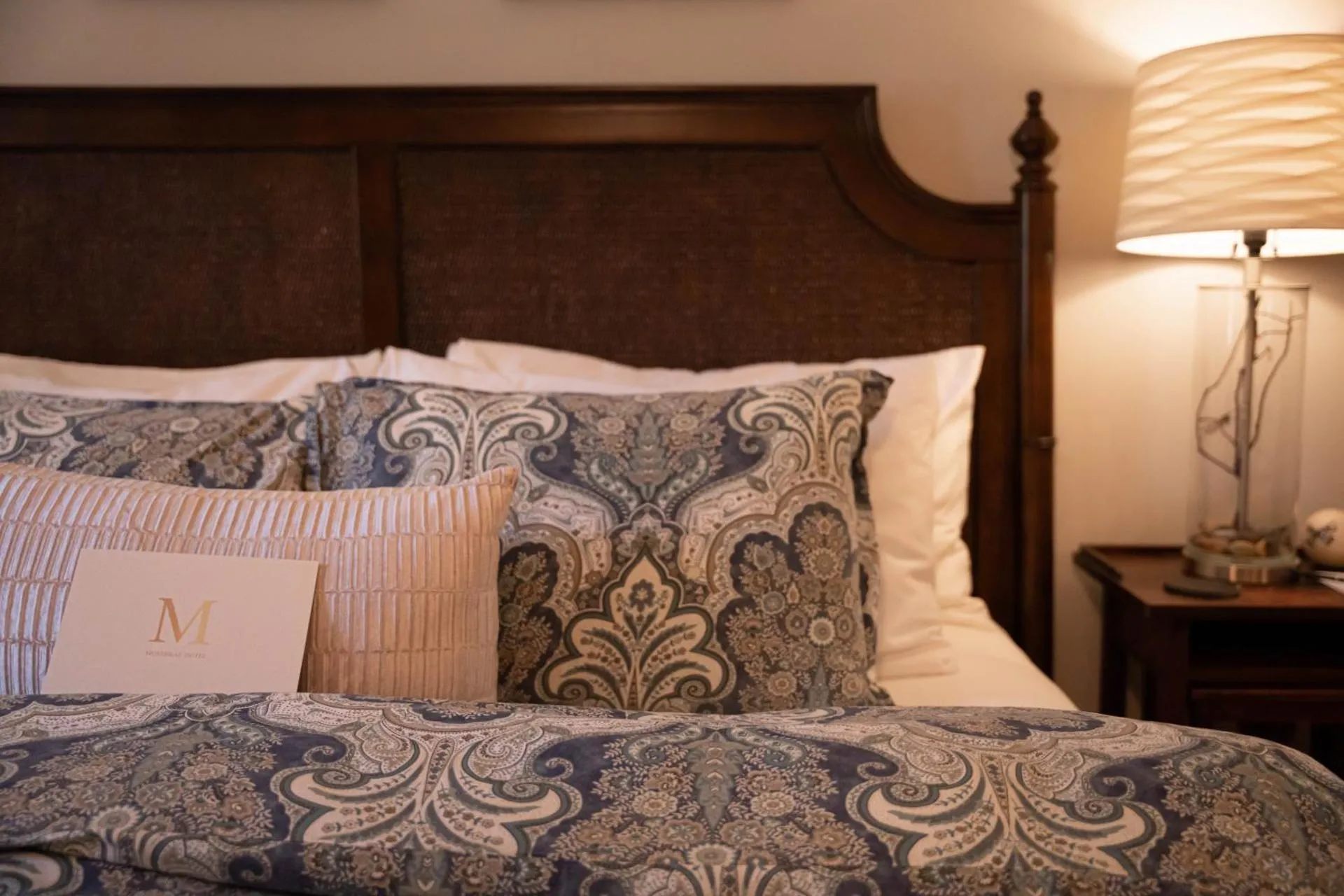 Dog Friendly Hotel $Dunsmuir - $Mossbrae Hotel