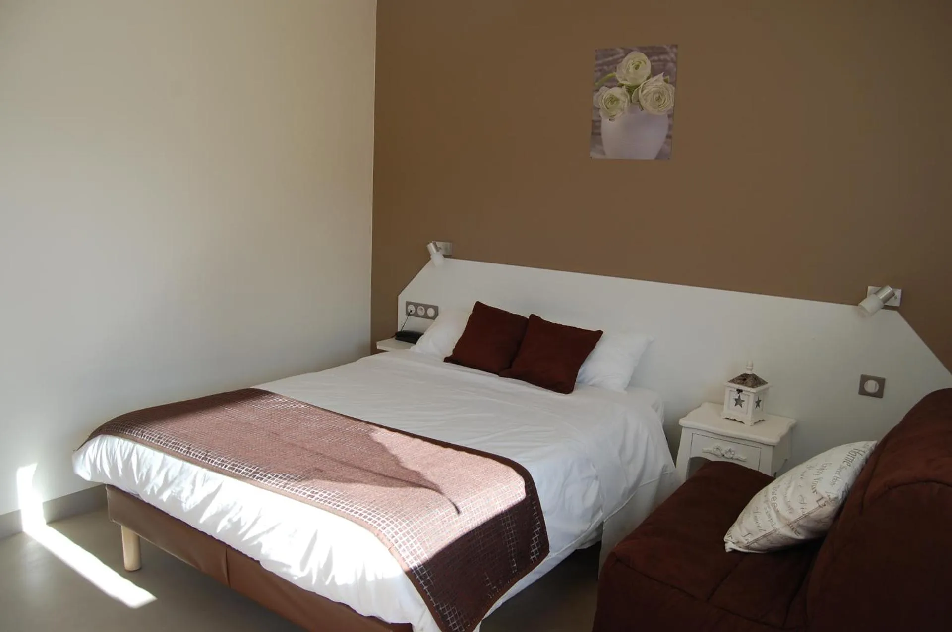 Dog Friendly Hotel $Notre-Dame-de-Sanilhac - $Hôtel L'Escale Périgueux Notre Dame