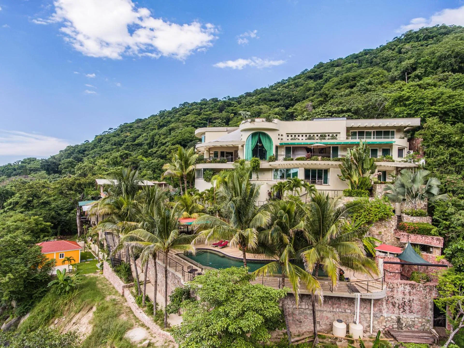 Puerto Vallarta South Shore Luxury Suites,