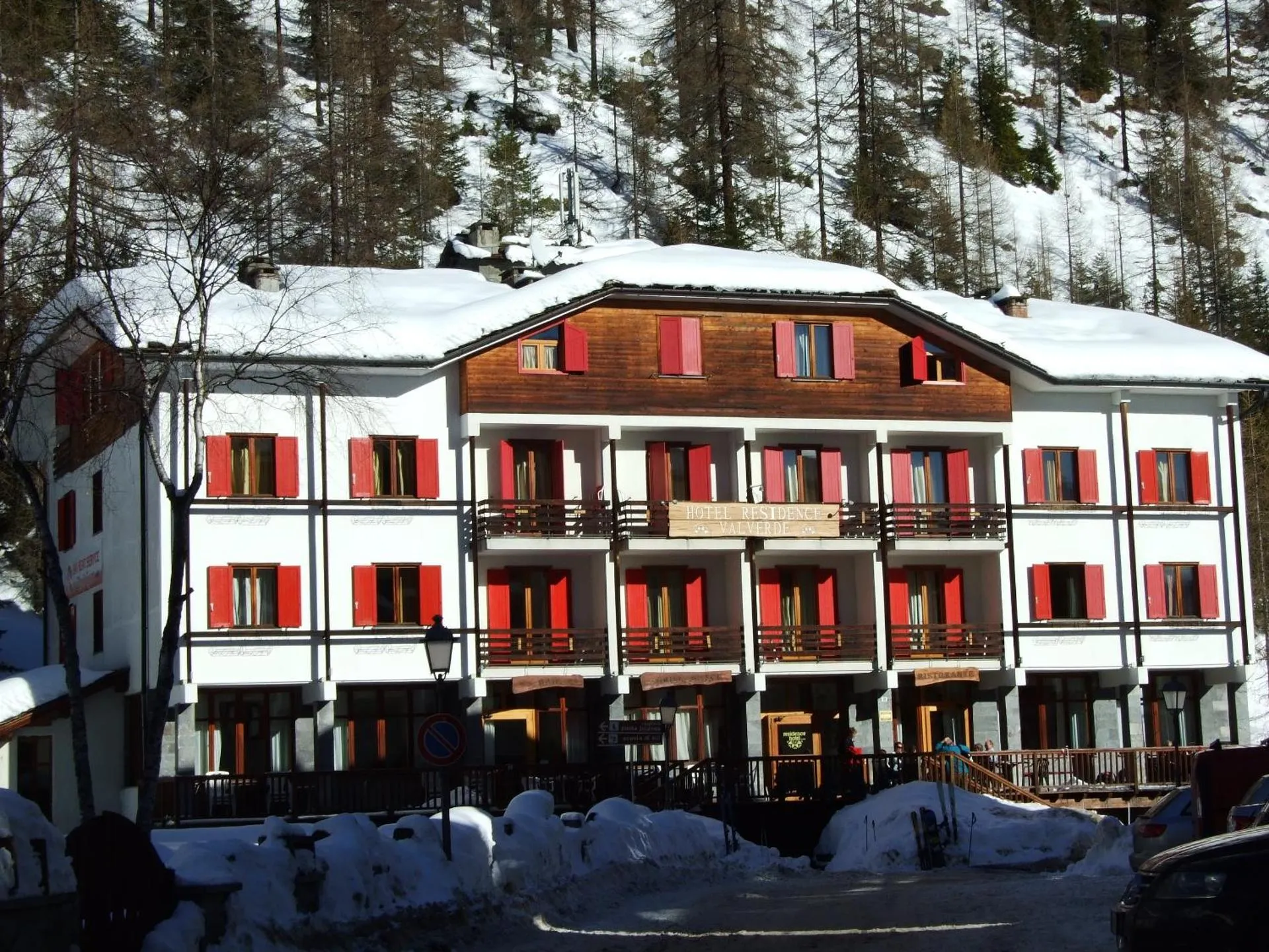 Dog Friendly Hotel $Gressoney-la-Trinité - $Hotel Valverde