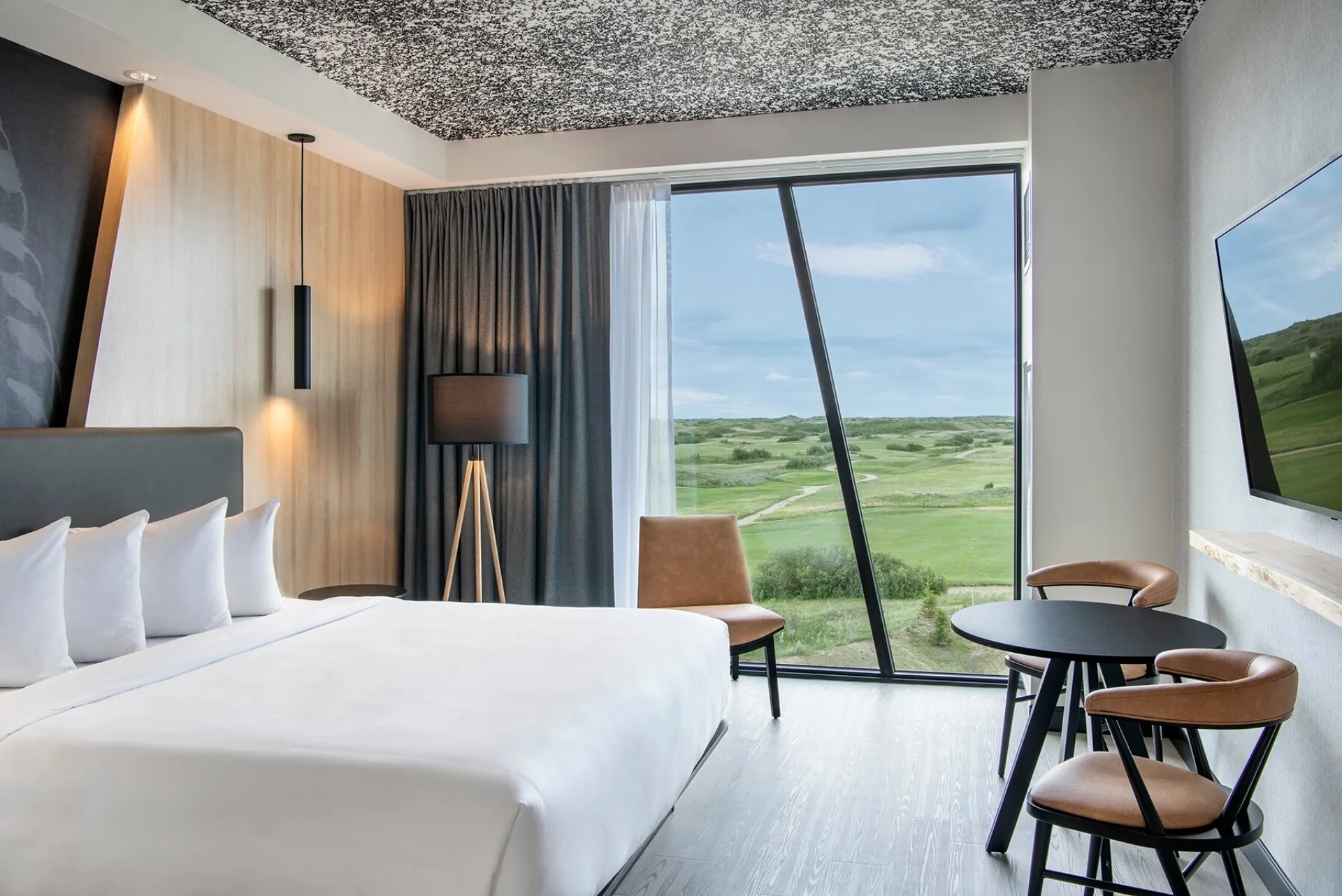Dakota Dunes Resort, a dog friendly hotel in Whitecap