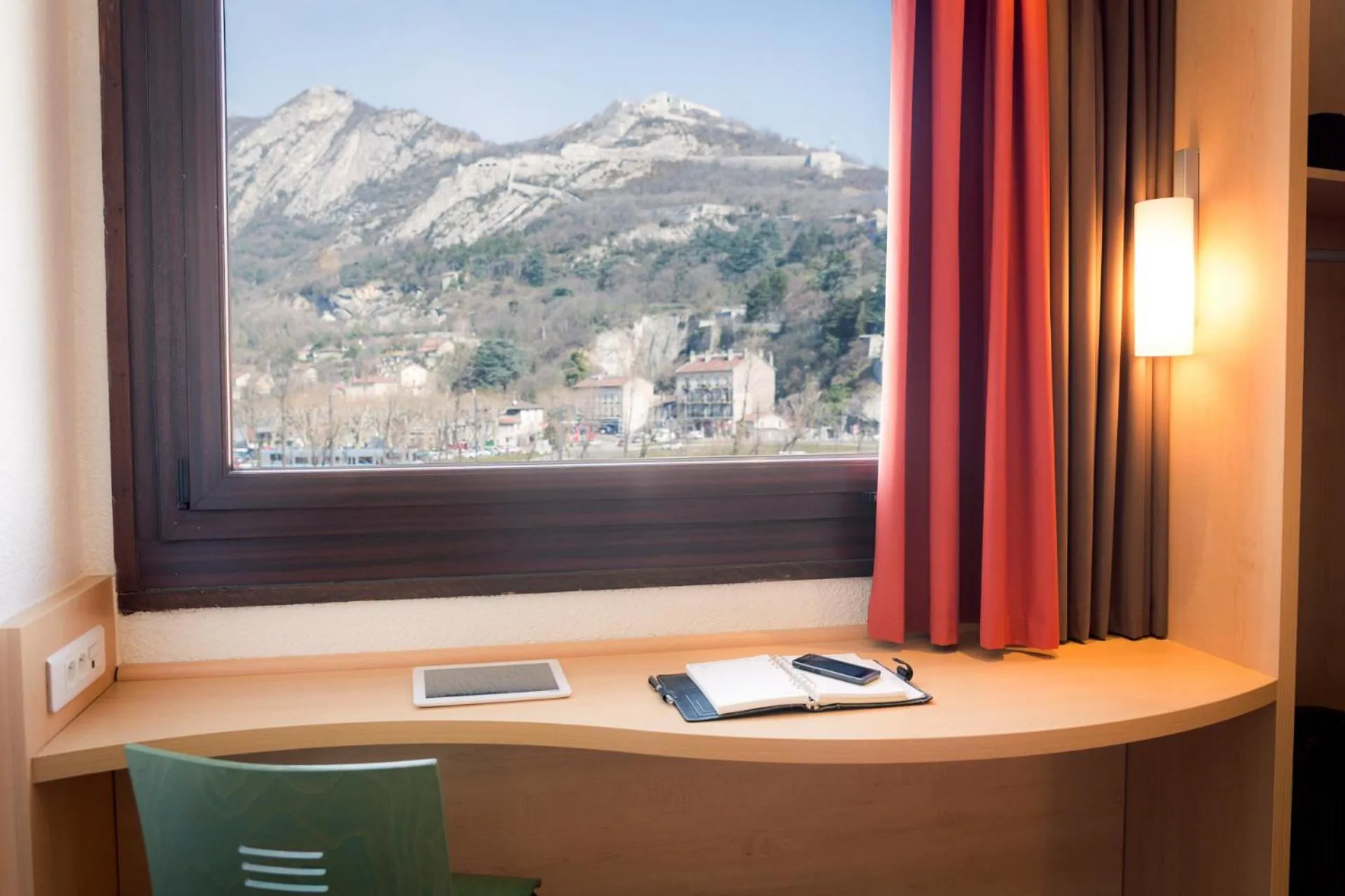 ibis Grenoble Gare