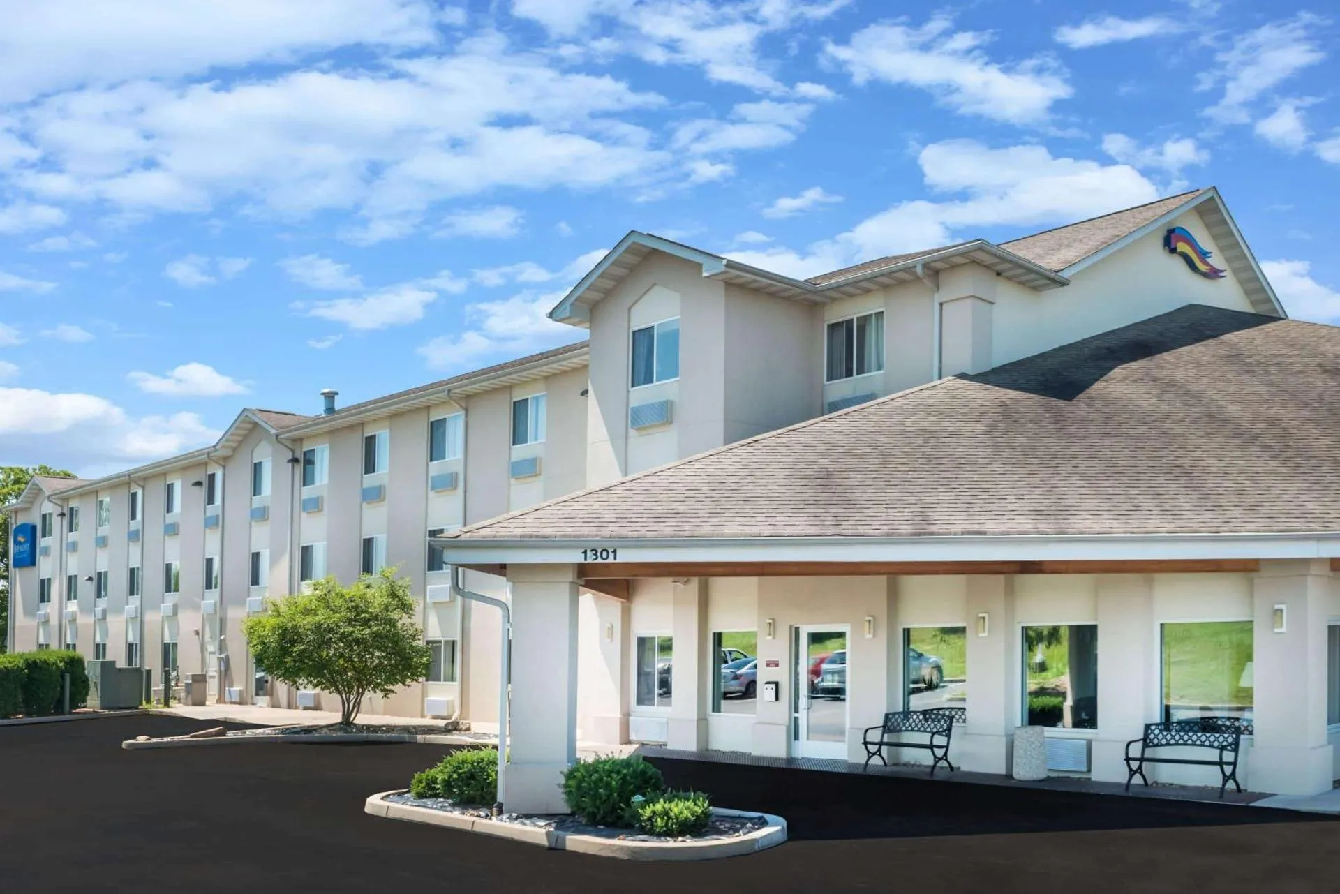 Dog Friendly Hotel $Rolla - $Baymont by Wyndham Rolla