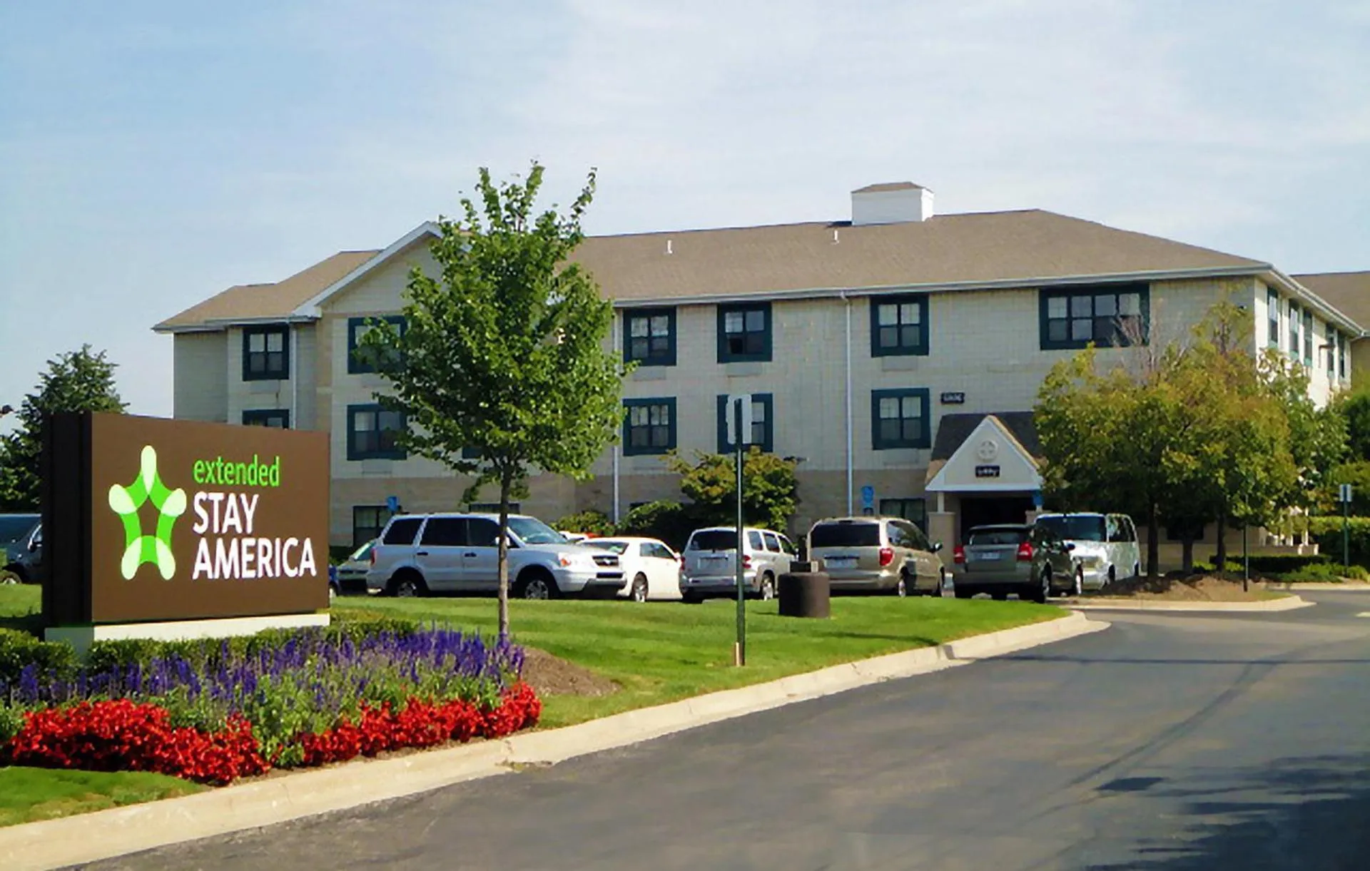 Dog Friendly Hotel $Madison Heights - $Extended Stay America Suites - Detroit - Madison Heights