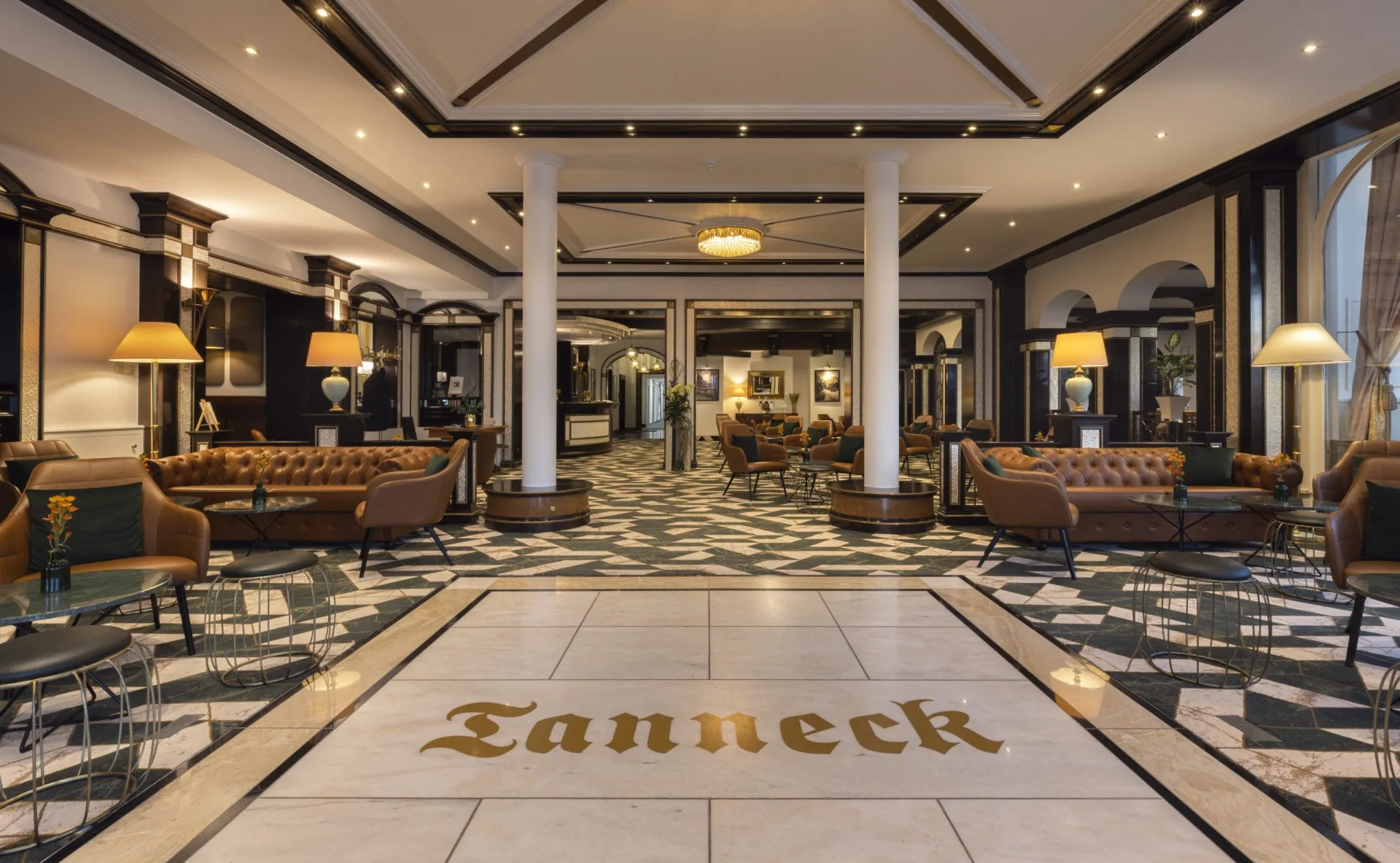 Hotel Tanneck interior