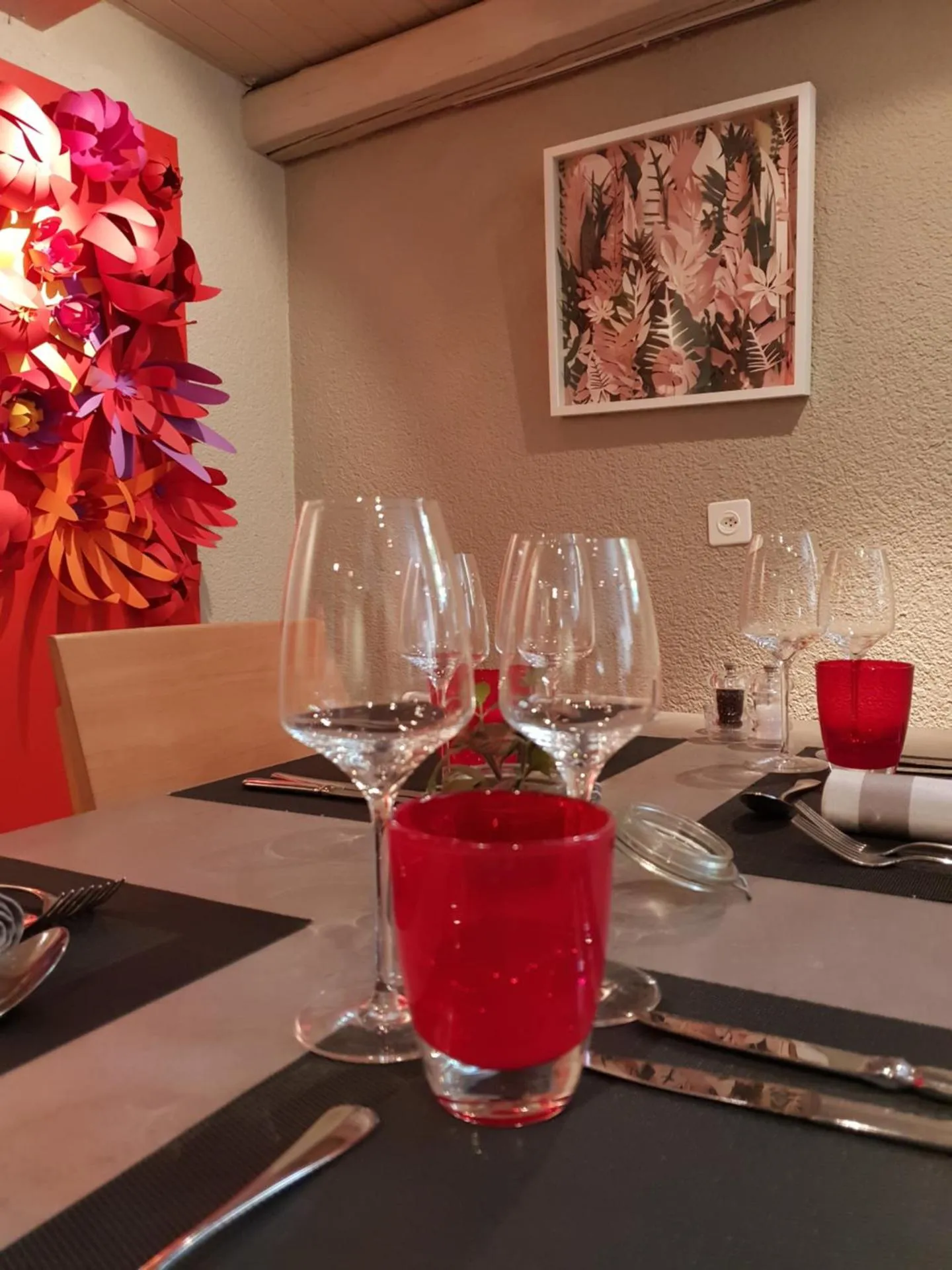 Dog Friendly Hotel $Bevaix - $Hôtel du Cygne