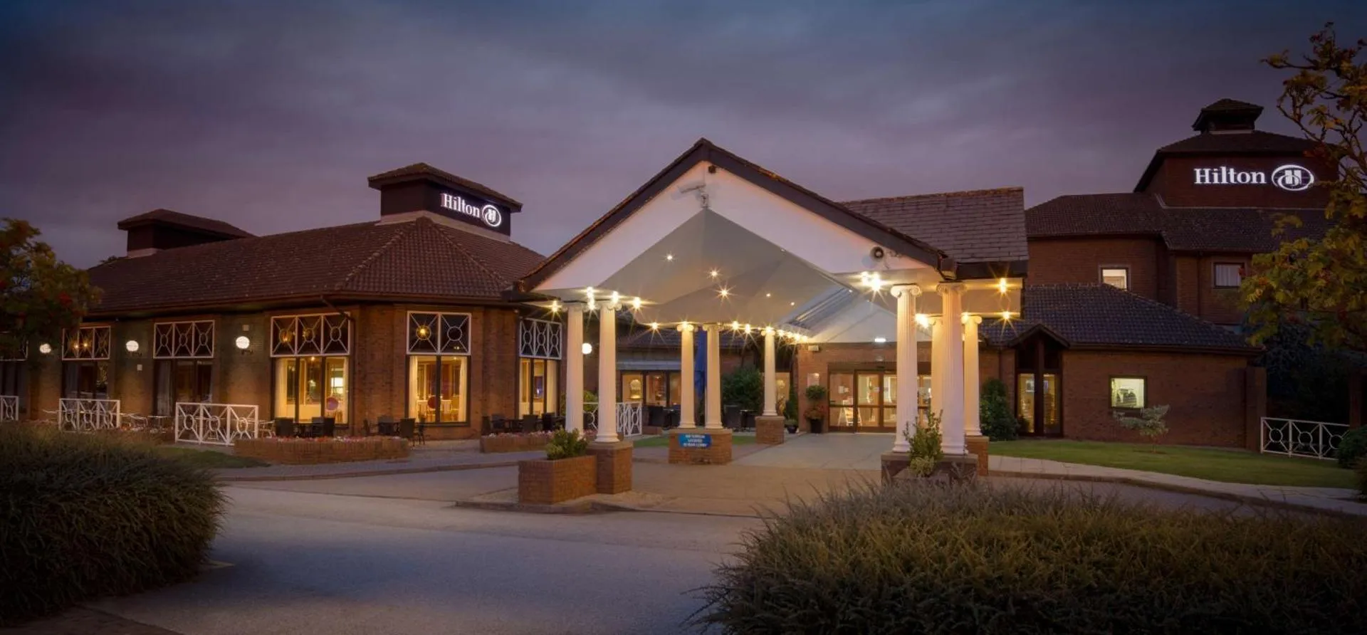 Dog Friendly Hotel $Castle Donington - $Hilton East Midlands Airport