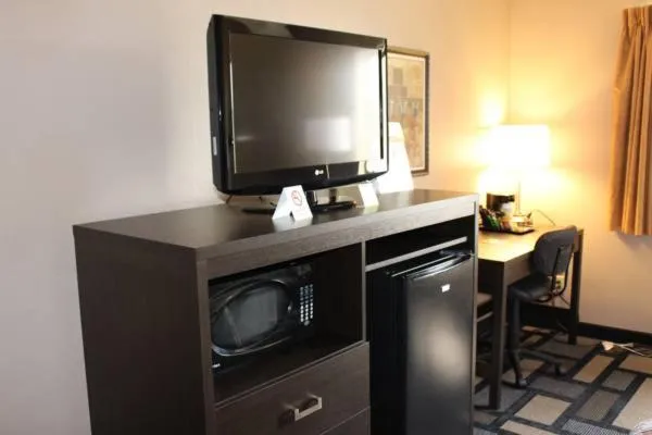 Days Inn by Wyndham Watertown
