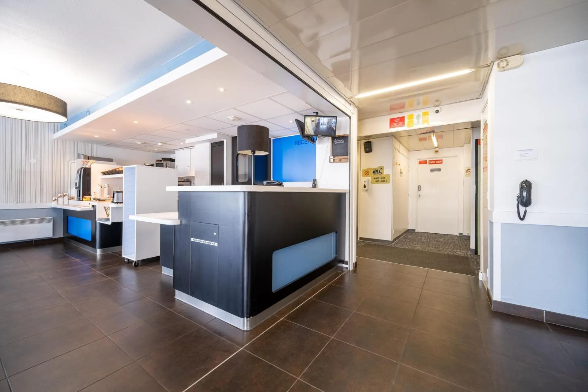 B&B HOTEL Calais Terminal Cité Europe 2 étoiles
