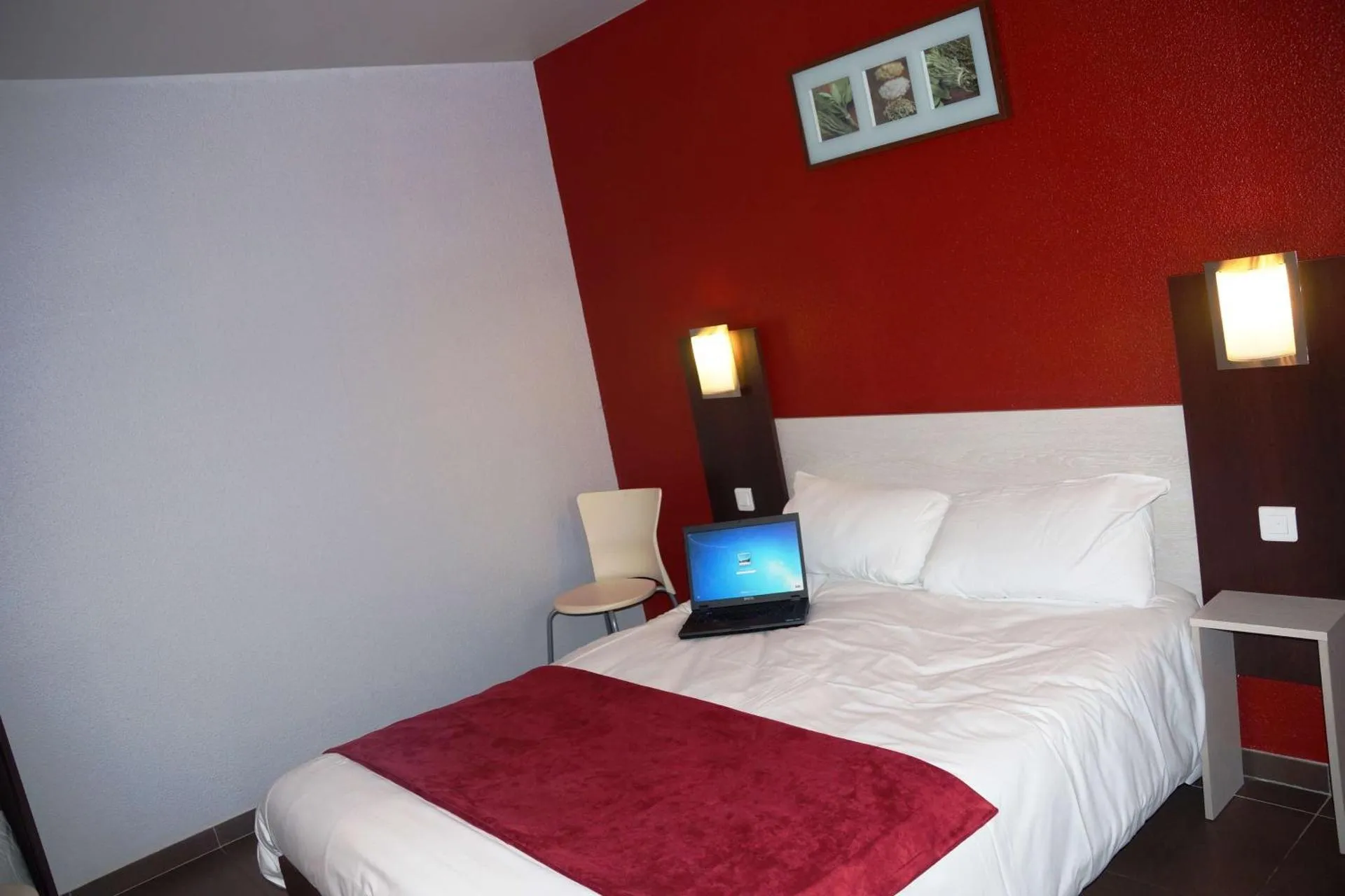 Dog Friendly Hotel $Balaruc-le-Vieux - $Brit Hotel Essentiel Sète / Balaruc