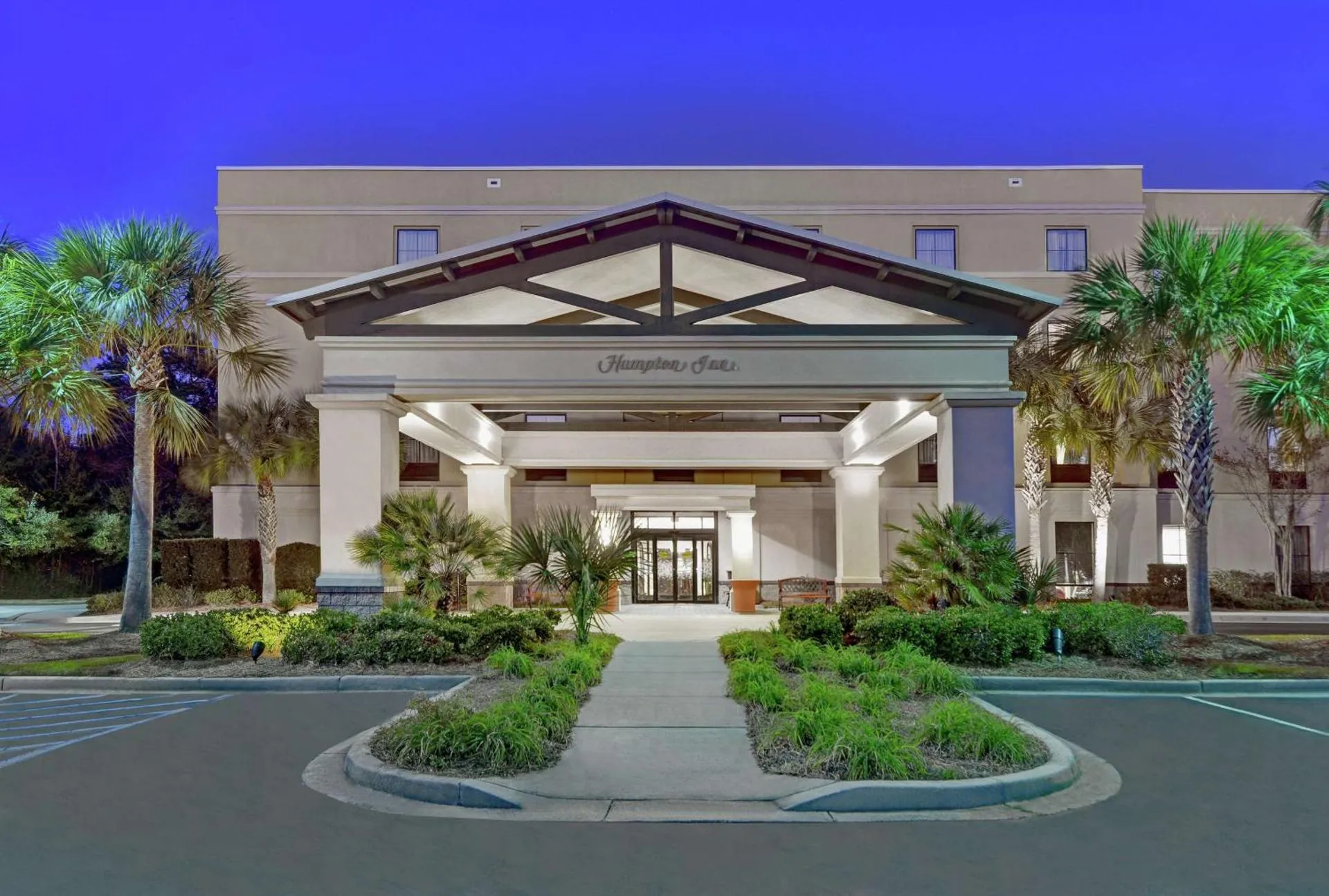 Dog Friendly Hotel $Charleston - $Hampton Inn Charleston-Daniel Island