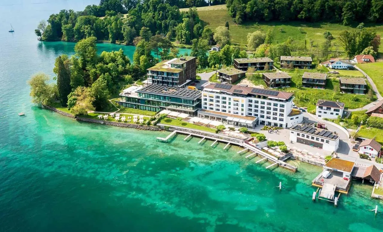 Dog Friendly Hotel $Weggis - $Campus Hotel Hertenstein