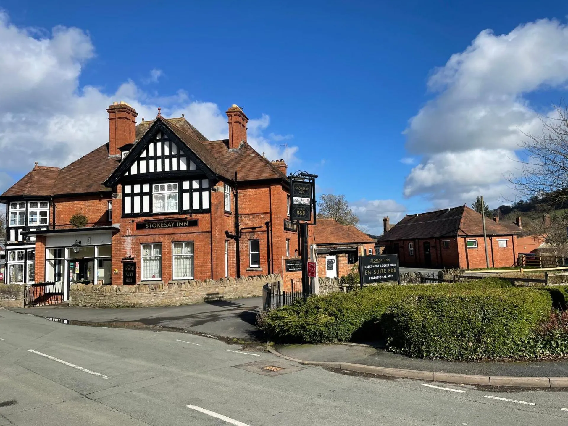 Dog Friendly Hotel $Craven Arms - $The Stokesay Inn & B&B