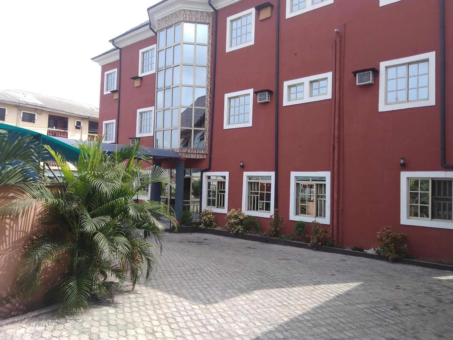 Dog Friendly Hotel $Port Harcourt - $Lakewood Hotels