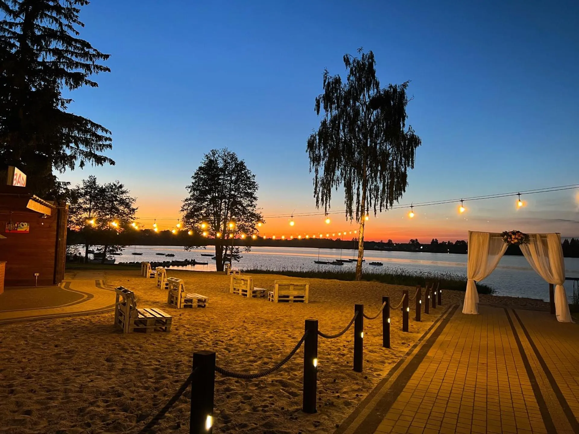 Dog Friendly Resort $Okuninka - $Hotel Sanvit Lake Resort & Spa