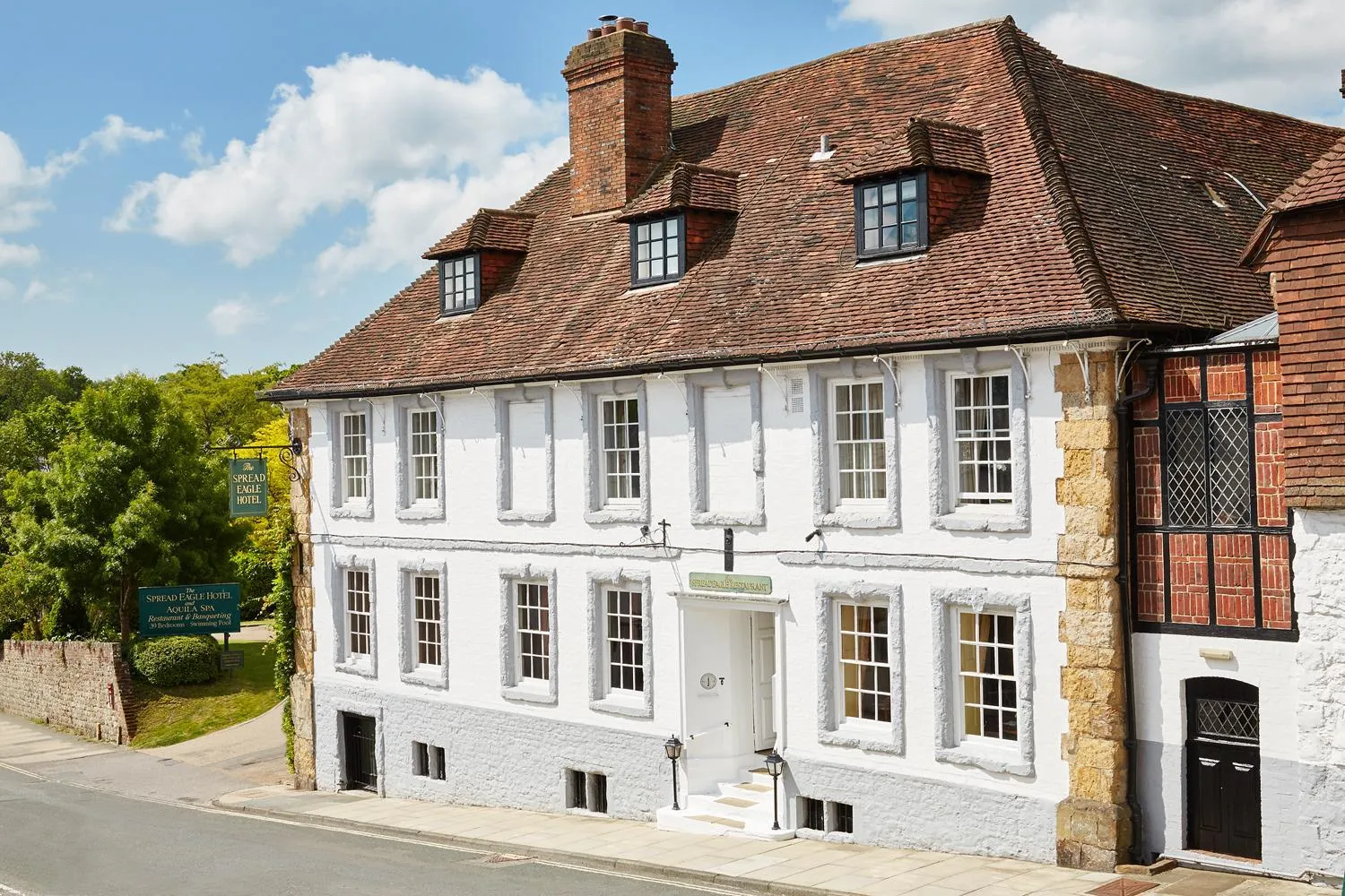Dog Friendly Hotel $Midhurst - $Spread Eagle Hotel And Spa