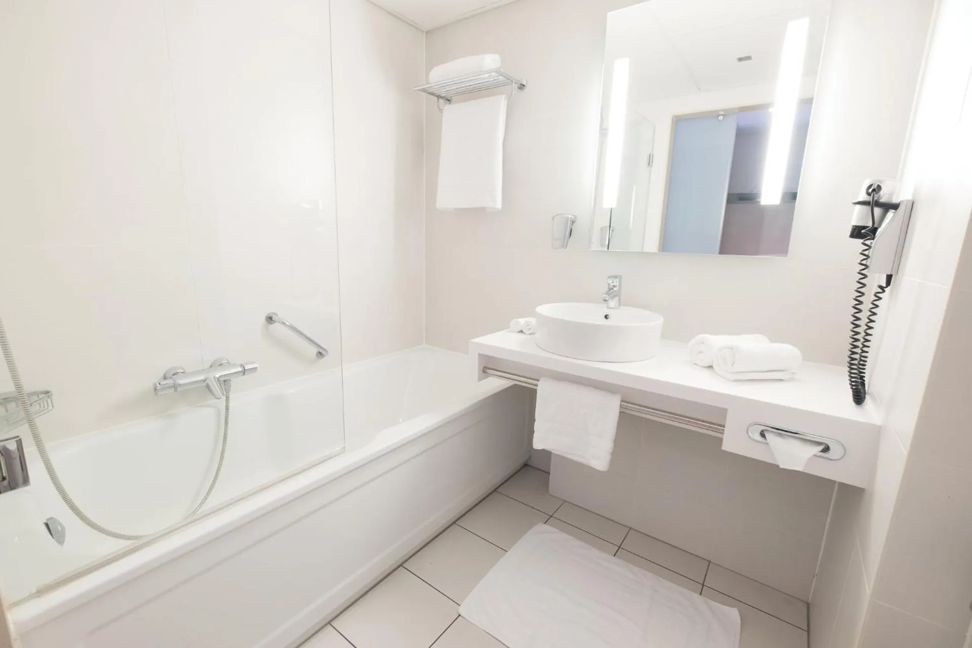 Leonardo Hotel Breda City Center