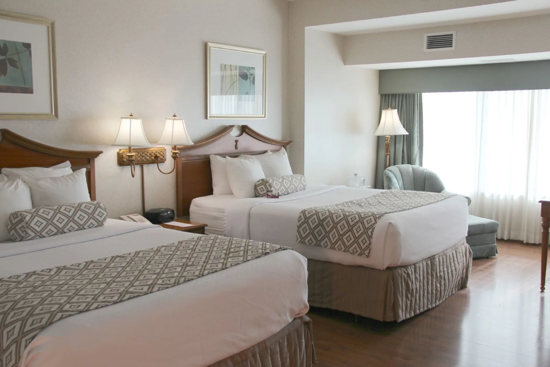 Clayton Plaza Hotel & Extended Stay interior