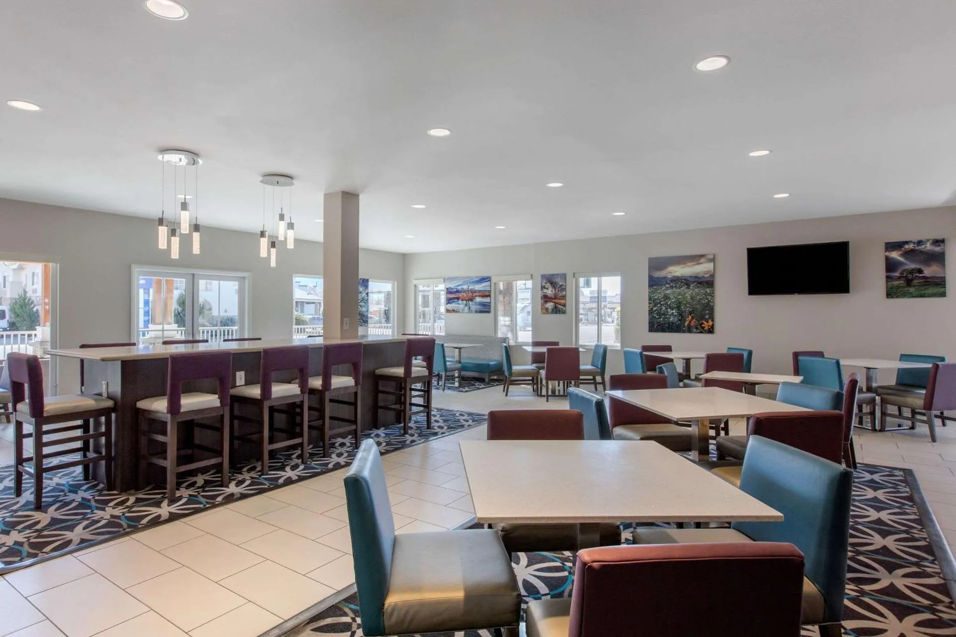 Dog Friendly Hotel $Bishop - $Cielo Hotel Bishop-Mammoth, Ascend Hotel Collection