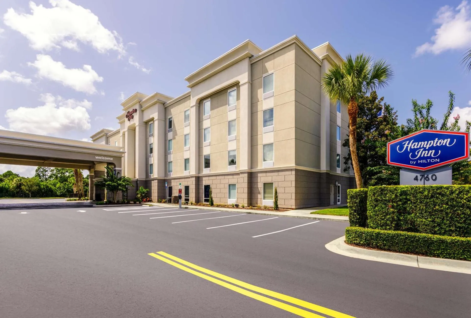 Dog Friendly Hotel $Titusville - $Hampton Inn Titusville/I-95 Kennedy Space Center