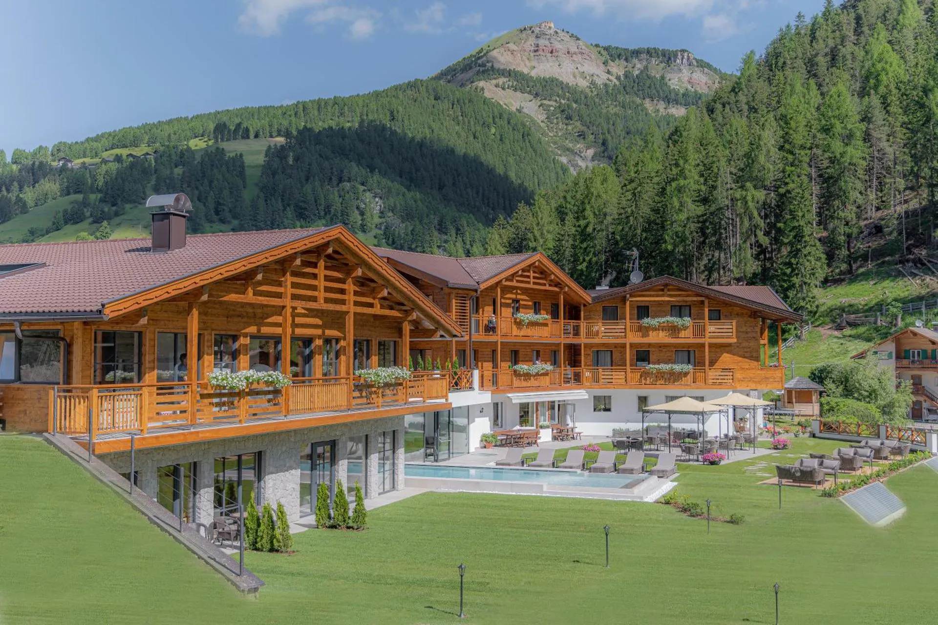 Dog Friendly Hotel $Selva di Val Gardena - $Hotel Rodella