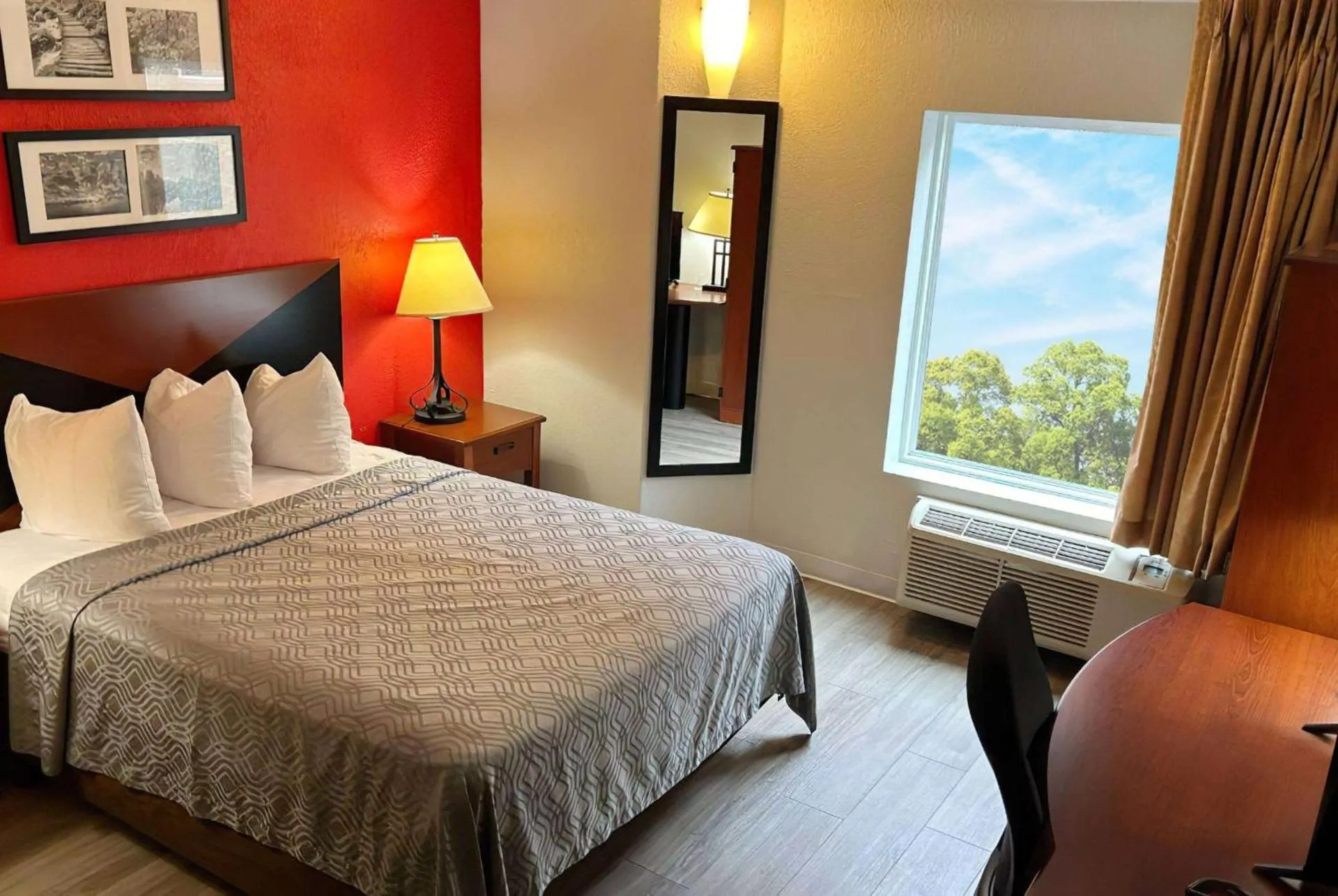 Econo Lodge Champaign Urbana – University Area