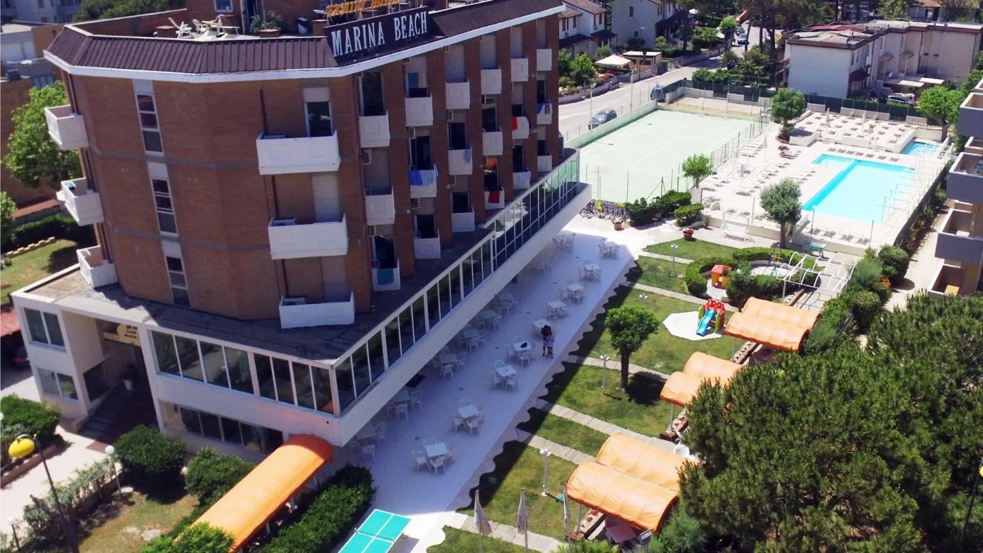 Hotel Marina Beach