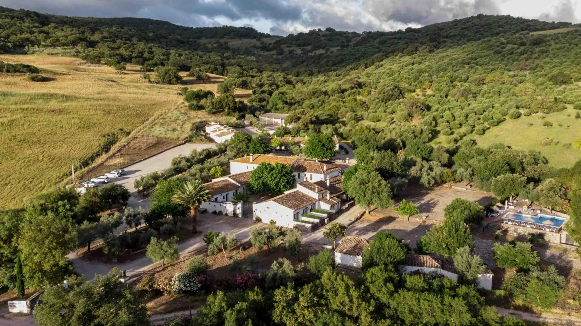 Dog Friendly Hotel $Montecorto - $El Horcajo