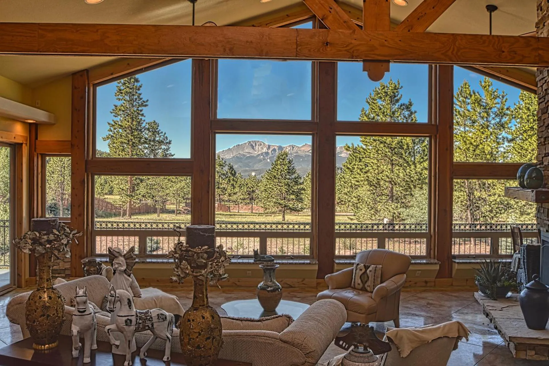 Dog Friendly Bed and breakfast $Woodland Park - $Rampart Range Resort