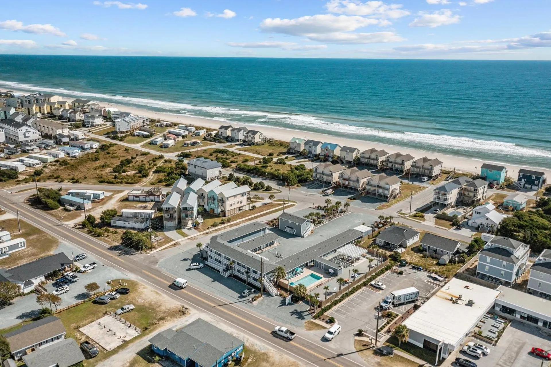 Dog Friendly Hotel $Surf City - $Loggerhead Inn and Suites by Carolina Retreats