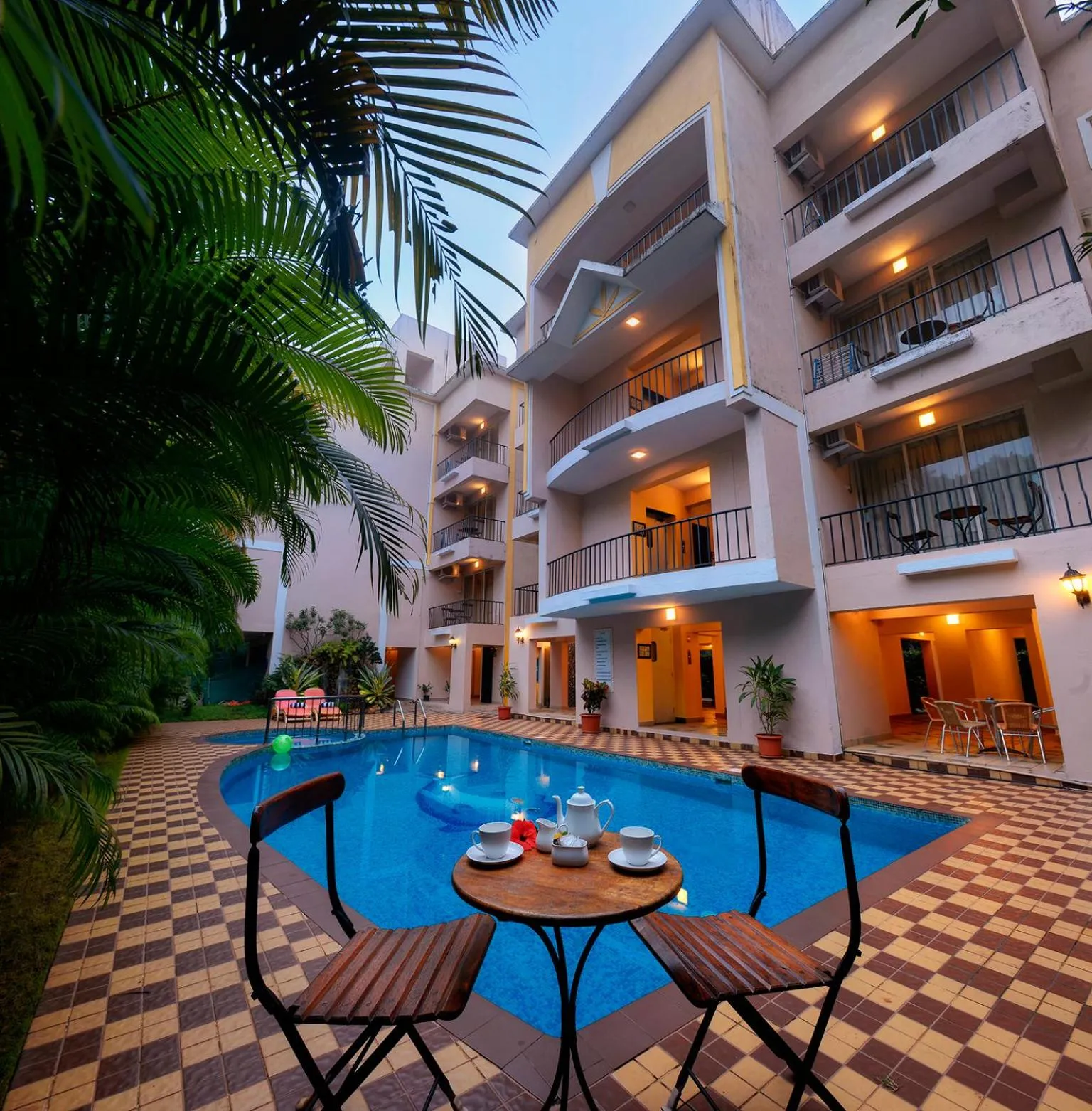 Dog Friendly Aparthotel $Majorda - $Treehouse Blue Goa